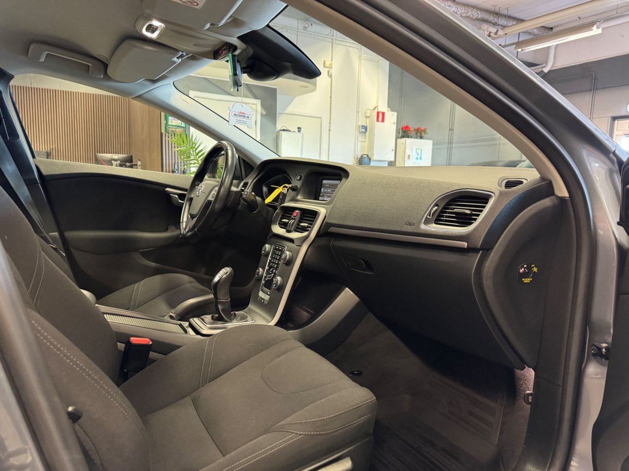 Volvo V40 D2 Manuell, 115hk, 2015