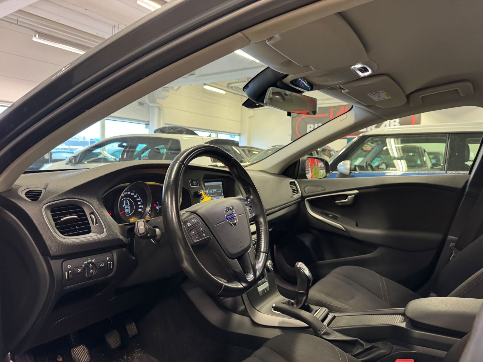 Volvo V40 D2 Manuell, 115hk, 2015