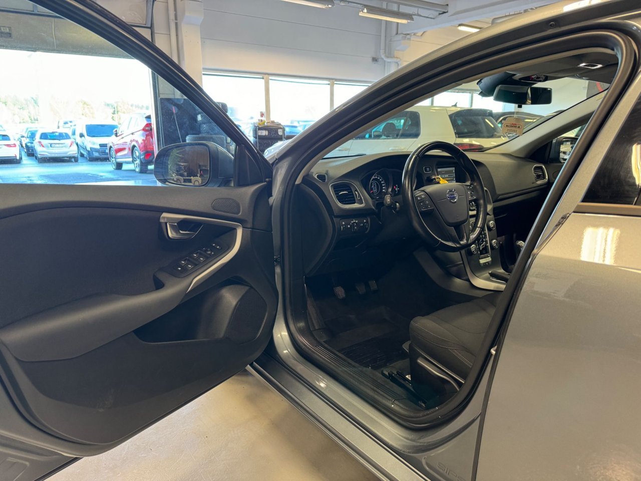 Volvo V40 D2 Manuell, 115hk, 2015