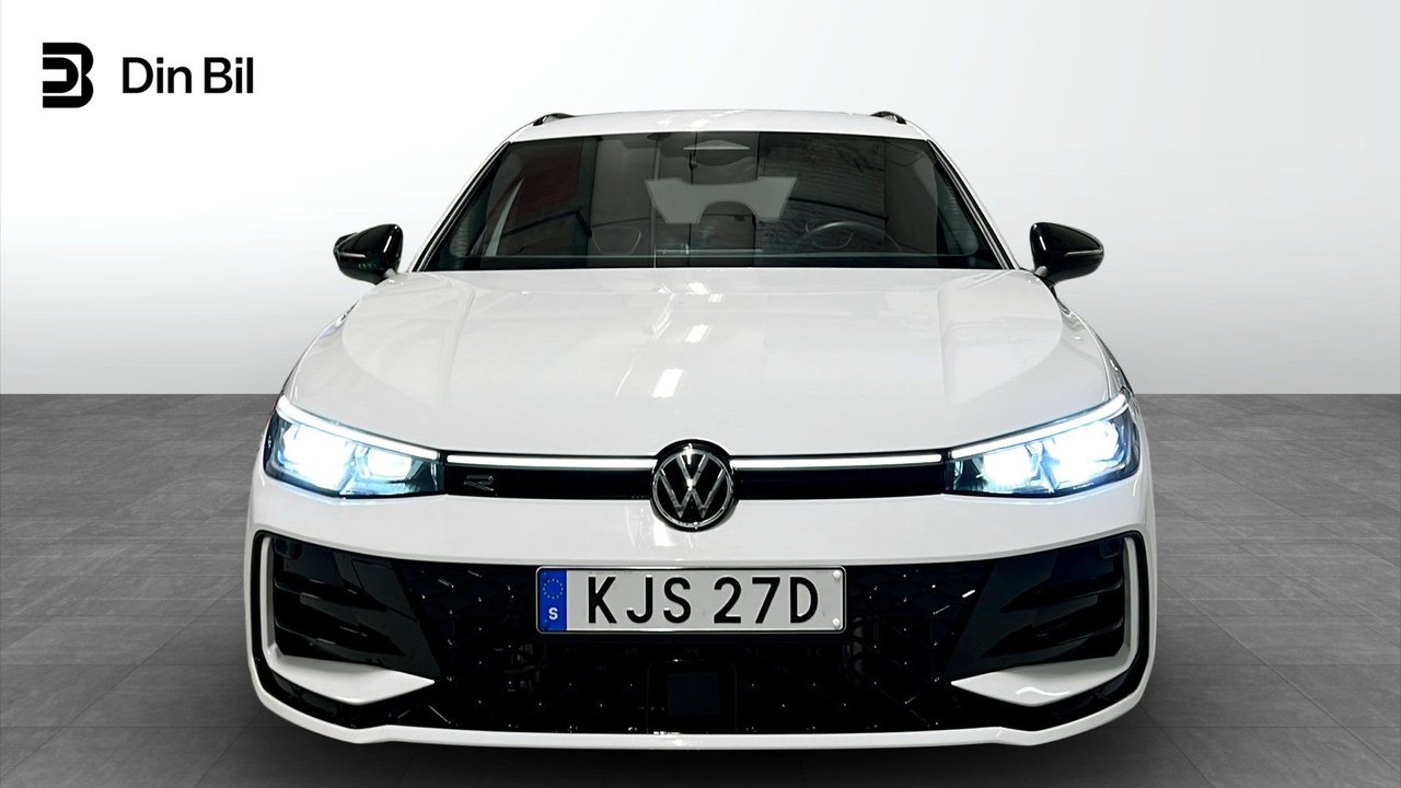 Volkswagen Passat Sportscombi 2.0 TDI DPF SCR 4Motion DSG Sekventiell, 193hk, 2025