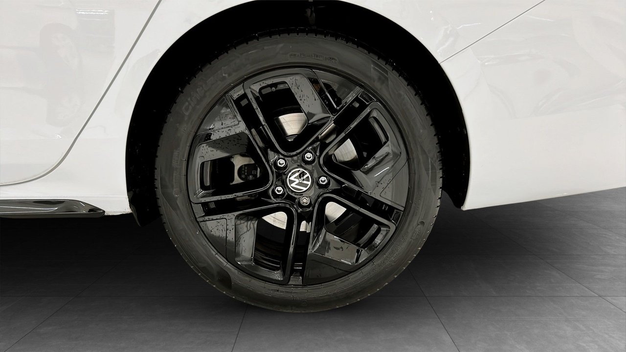 Volkswagen Passat Sportscombi 2.0 TDI DPF SCR 4Motion DSG Sekventiell, 193hk, 2025