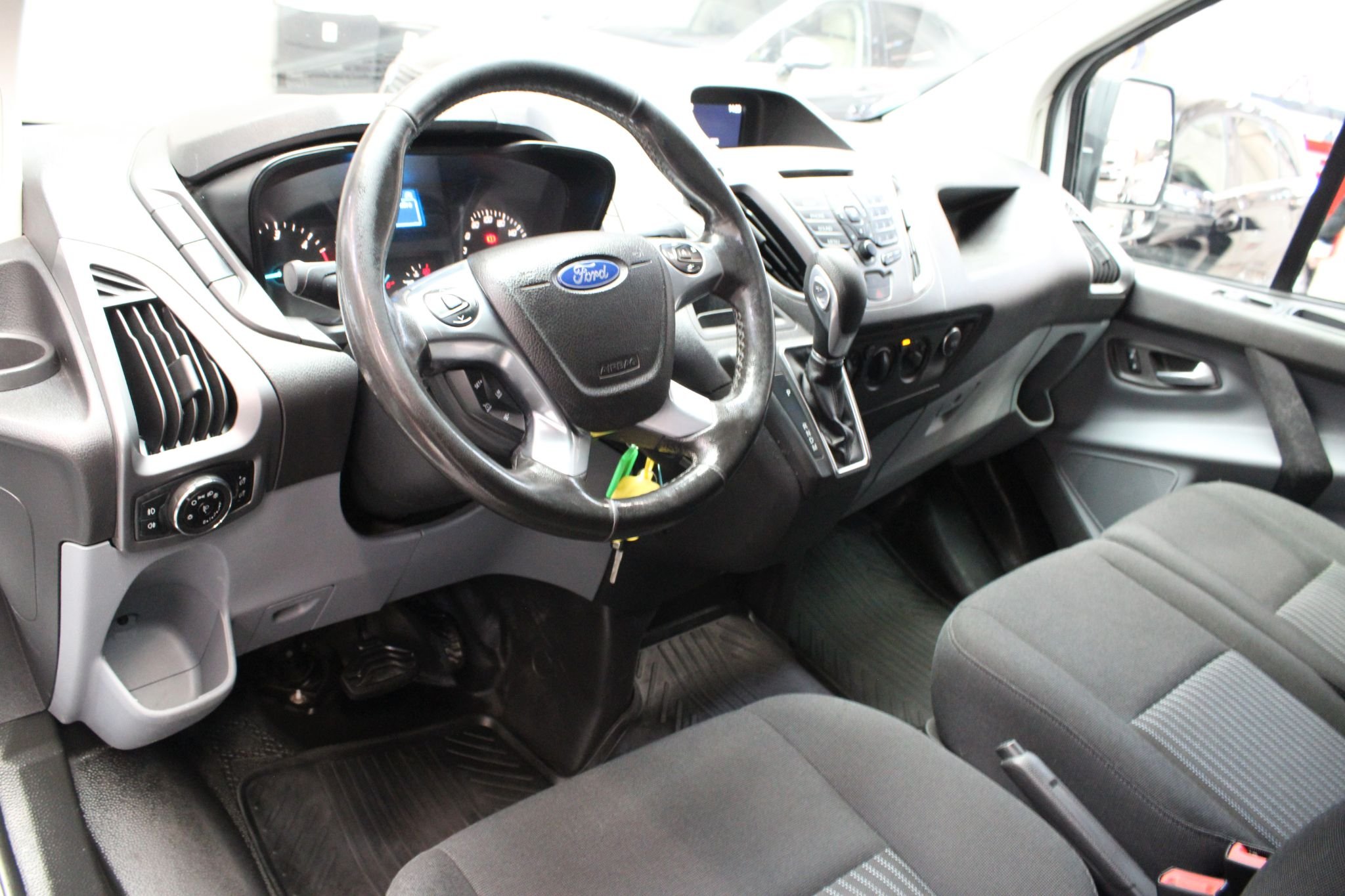 Ford Transit Custom 290 2.0 TDCi SelectShift, 6-trinn, 170hk, 2018