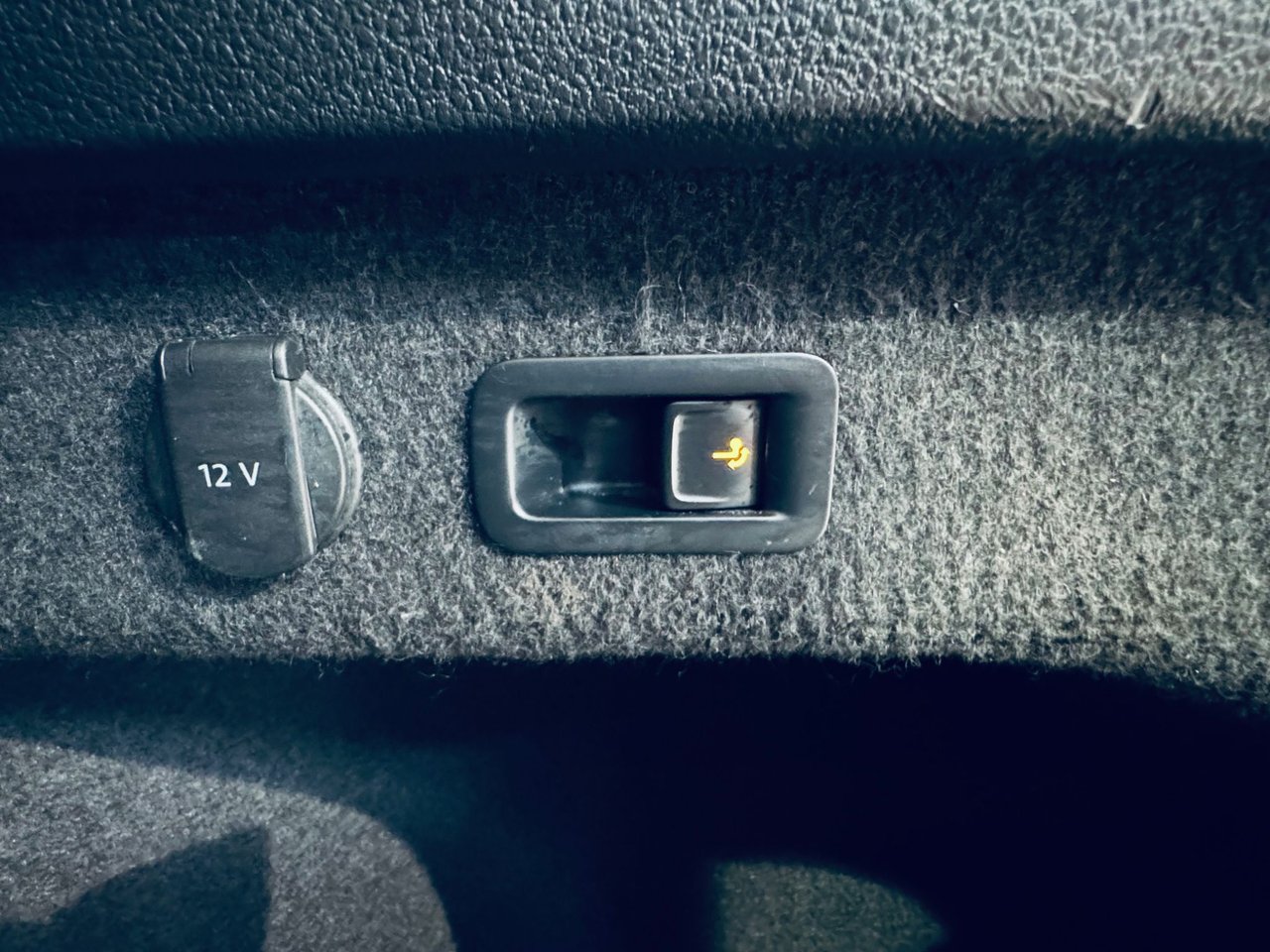 Volkswagen Passat Stasjonsvogn 2.0 TDI DPF SCR BMT 4Motion DSG sekvensiell, 6-trinn, 190ps, 2016