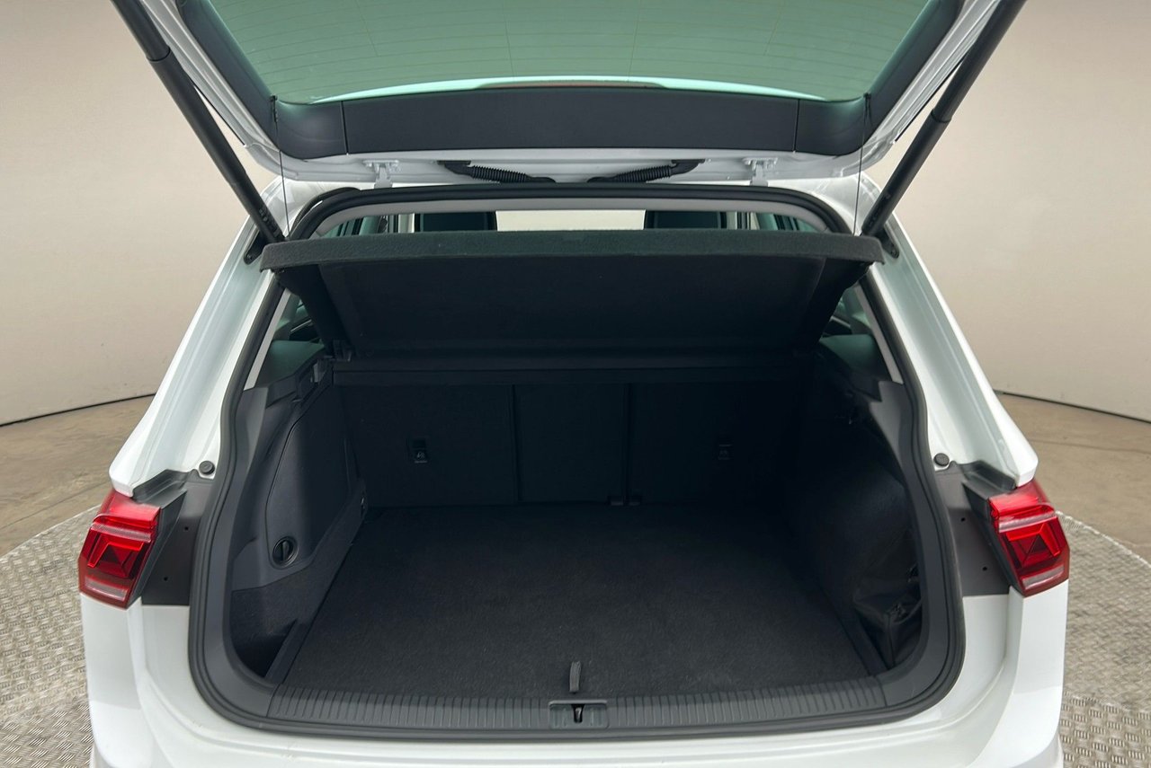 Volkswagen Tiguan eHybrid 1.4 TSI ACT OPF DSG Sekventiell, 245hk, 2023
