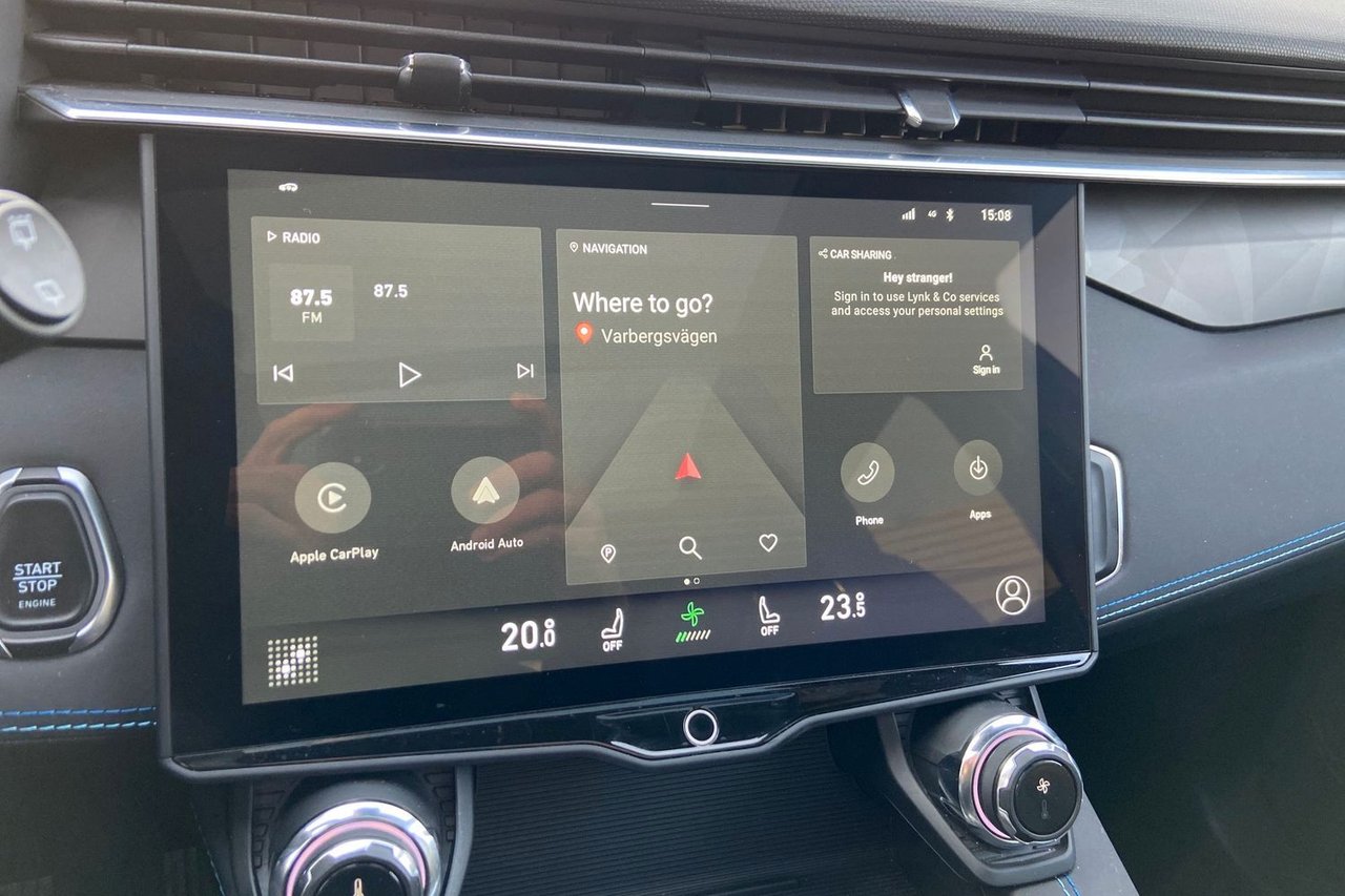 Lynk & Co 01 PHEV DCT, 261hp, 2023