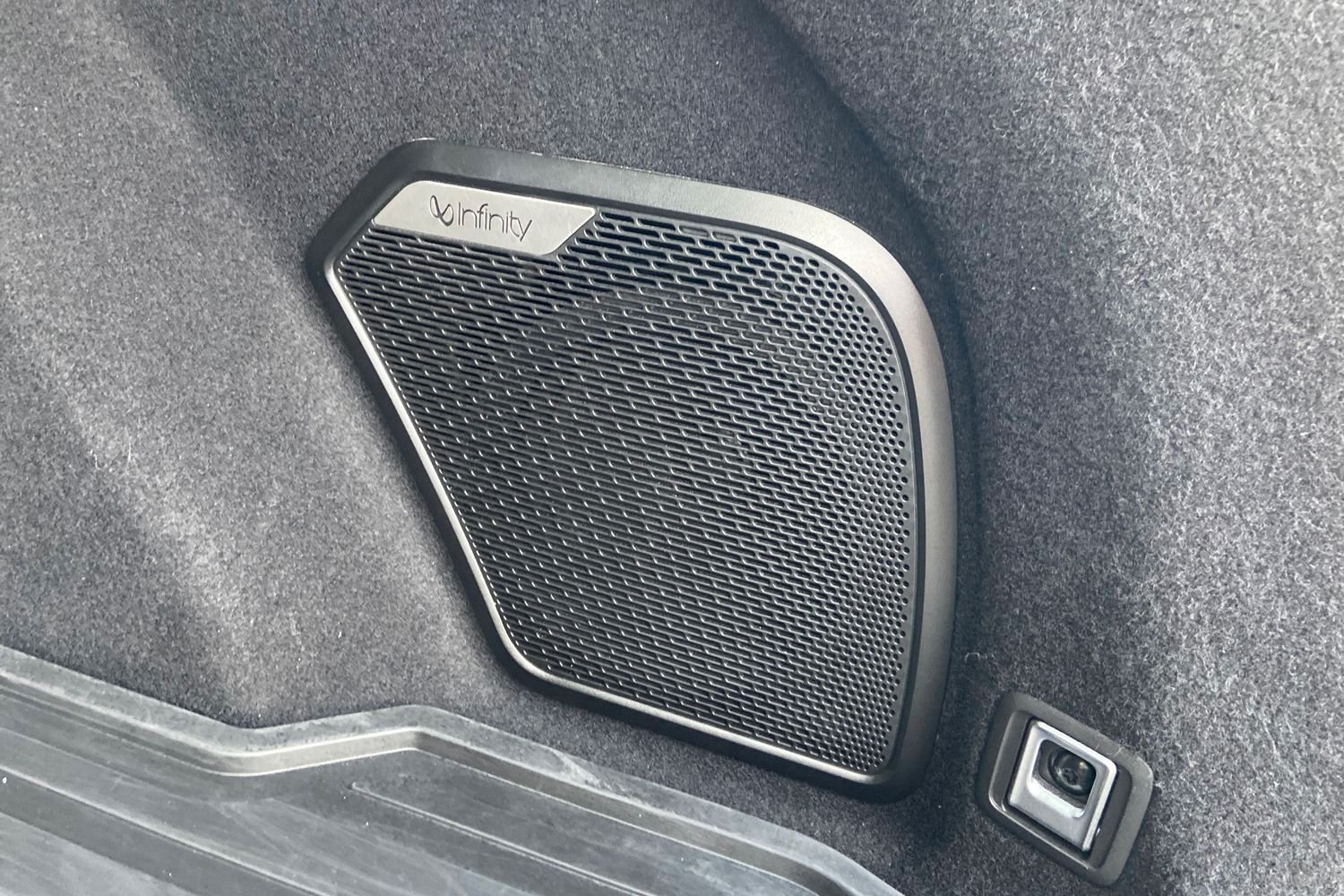 Lynk & Co 01 PHEV DCT, 261hp, 2023