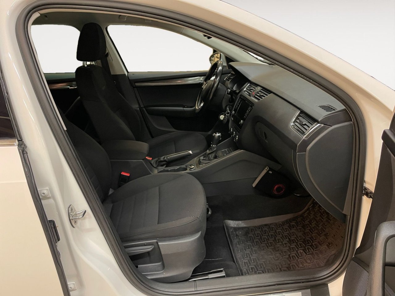 Škoda Octavia Scout 2.0 TDI 4x4 DSG sekvensiell, 6-trinn, 184ps, 2016