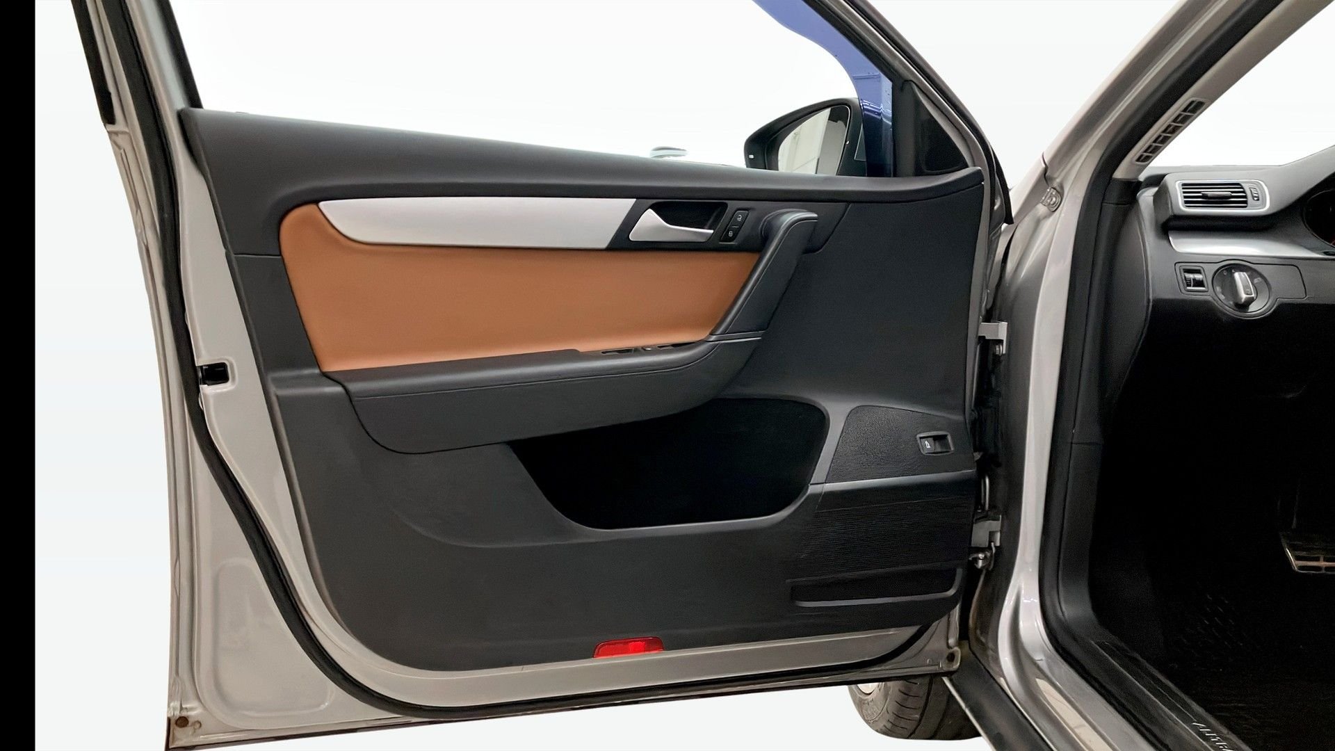 Volkswagen Passat Alltrack 2.0 TDI DPF BMT 4Motion DSG sekvensiell, 6-trinn, 177ps, 2014