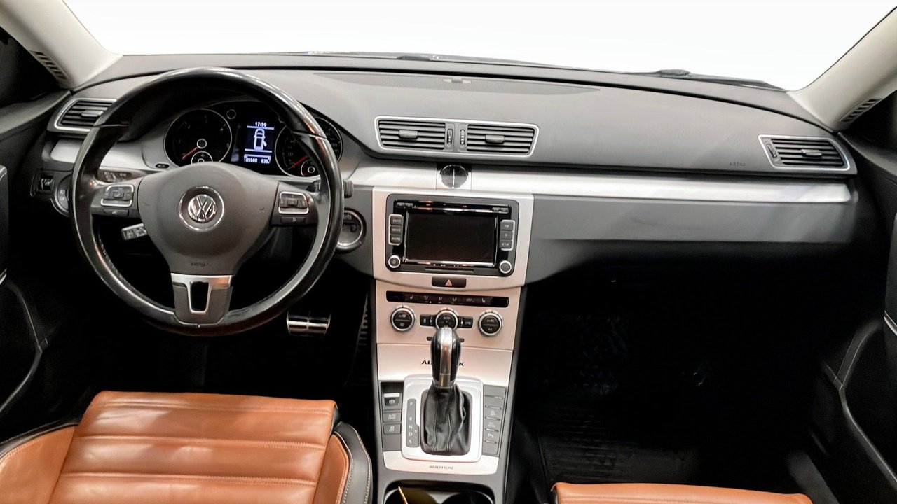 Volkswagen Passat Alltrack 2.0 TDI DPF BMT 4Motion DSG sekvensiell, 6-trinn, 177ps, 2014