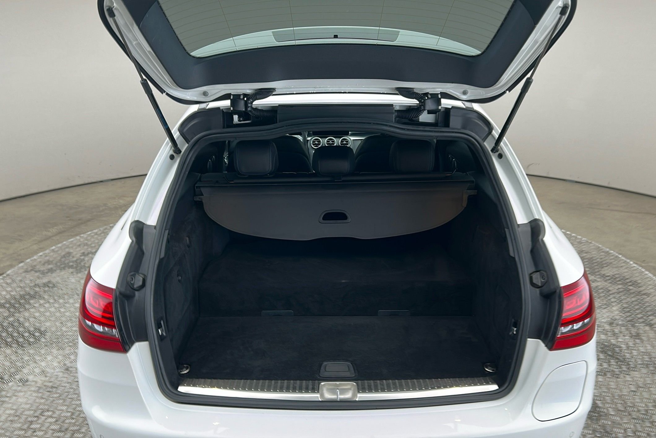 Mercedes-Benz C 300 T e 9G-Tronic, 320hk, 2020