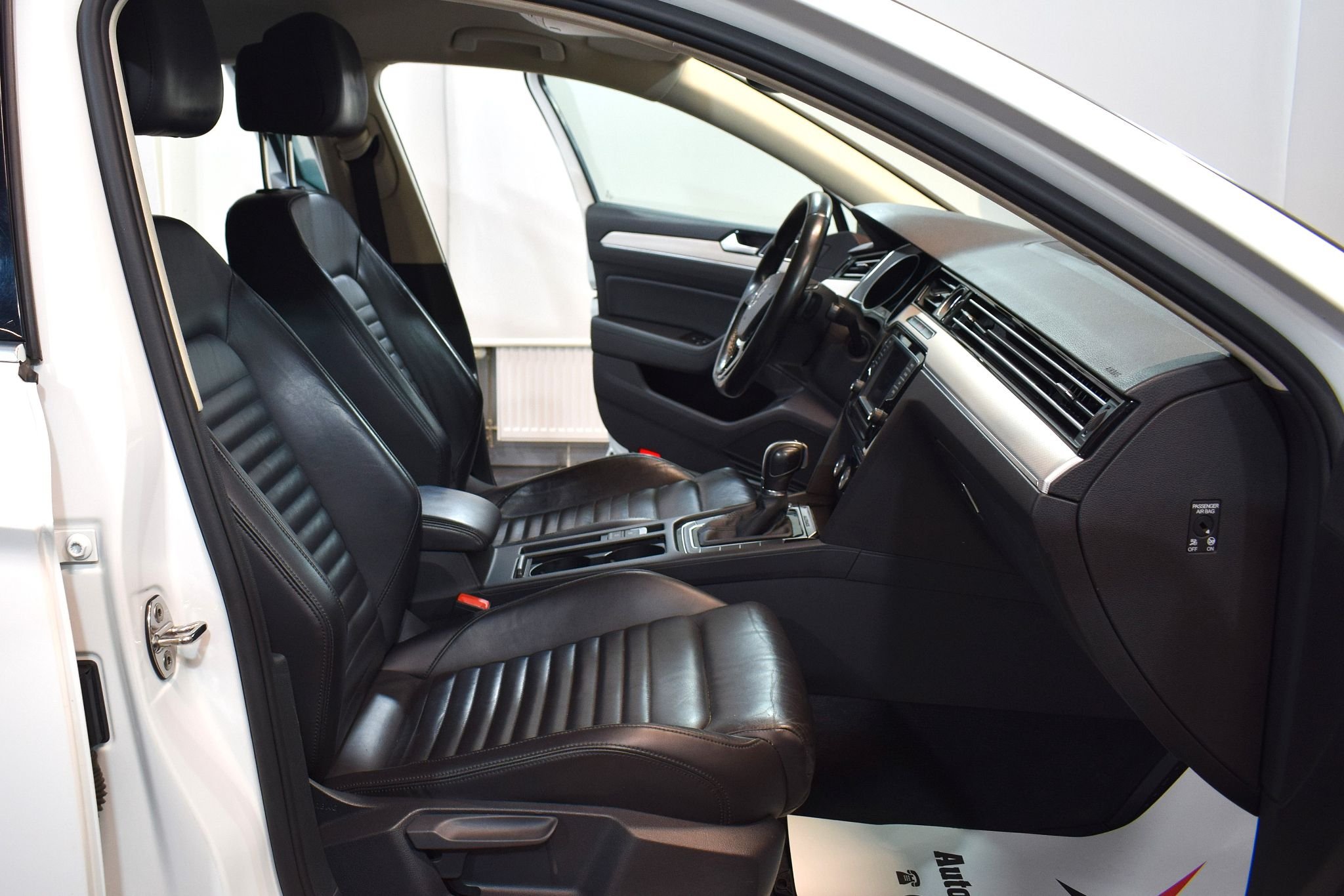 Volkswagen Passat Alltrack 2.0 TDI DPF SCR BMT 4Motion DSG Sekventiell, 190hk, 2016