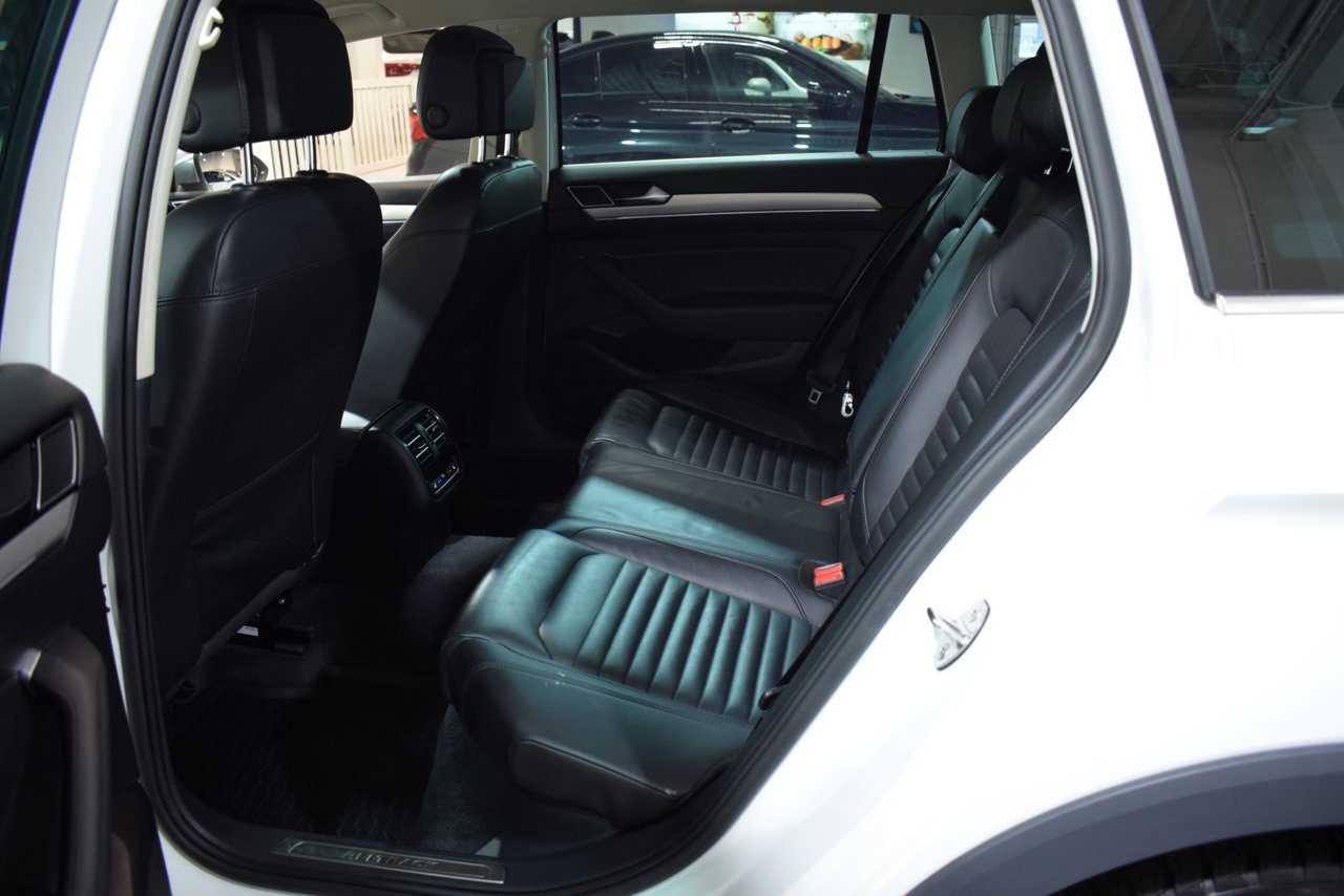 Volkswagen Passat Alltrack 2.0 TDI DPF SCR BMT 4Motion DSG Sekventiell, 190hk, 2016
