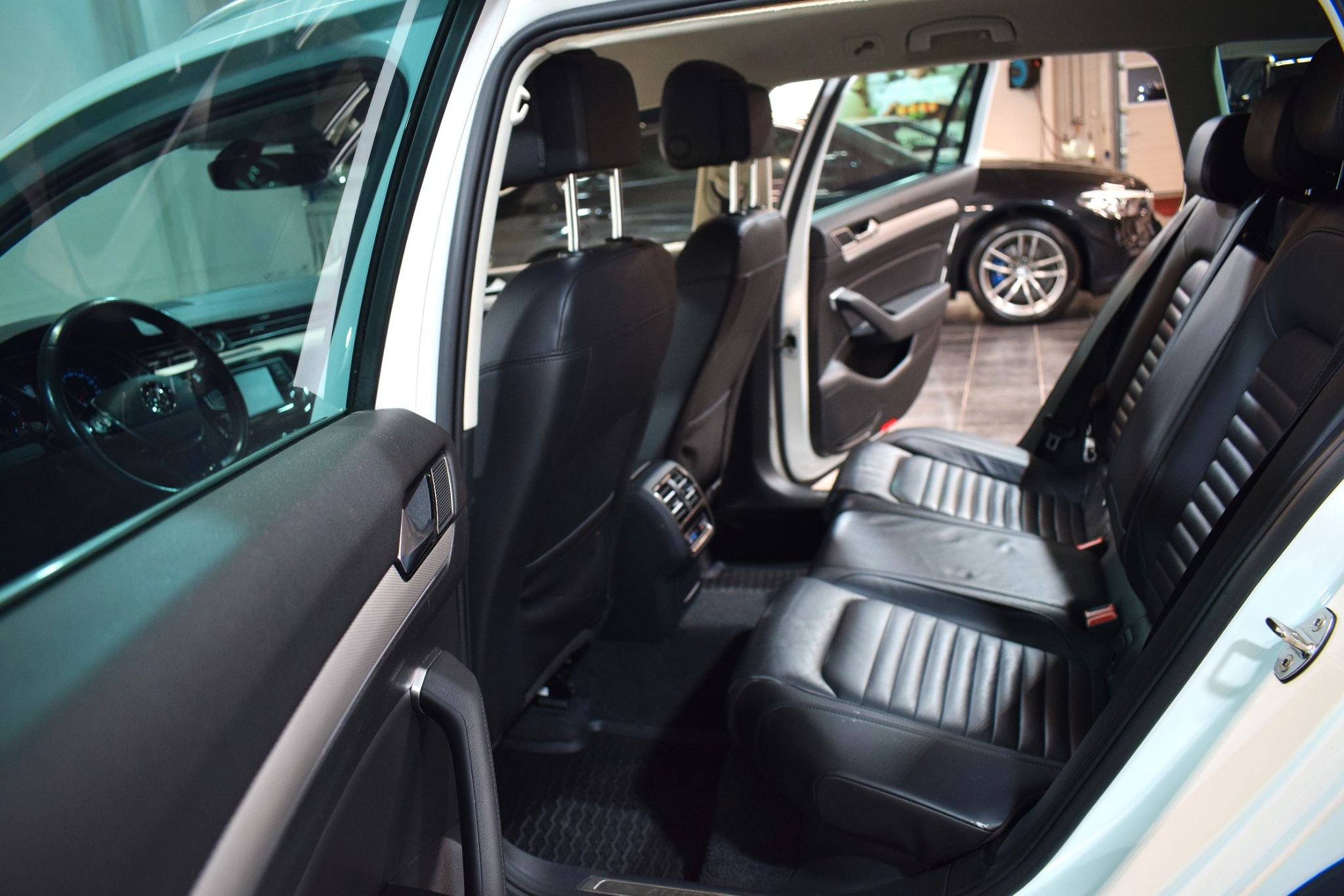 Volkswagen Passat Alltrack 2.0 TDI DPF SCR BMT 4Motion DSG Sekventiell, 190hk, 2016