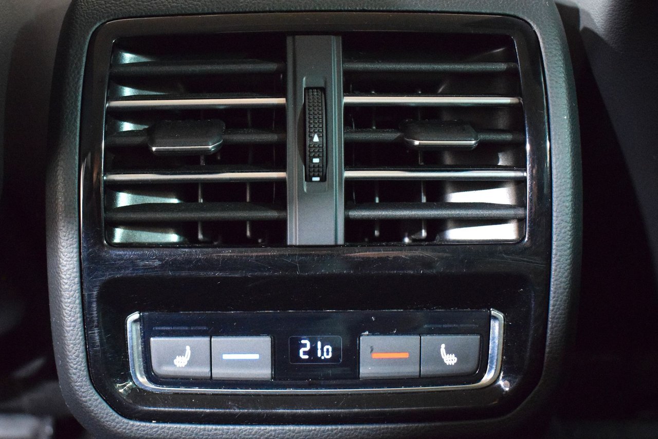 Volkswagen Passat Alltrack 2.0 TDI DPF SCR BMT 4Motion DSG Sekventiell, 190hk, 2016