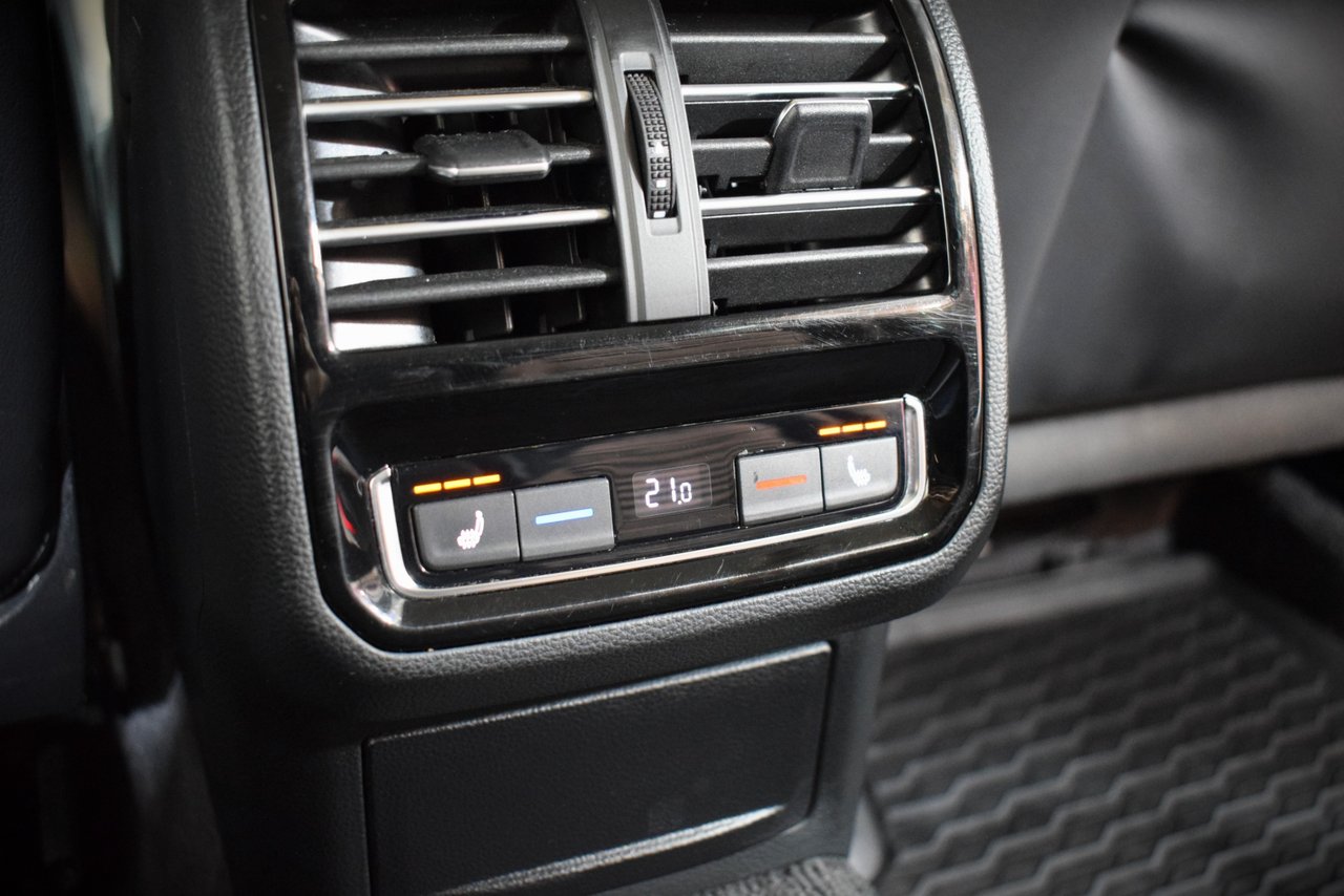 Volkswagen Passat Alltrack 2.0 TDI DPF SCR BMT 4Motion DSG Sekventiell, 190hk, 2016