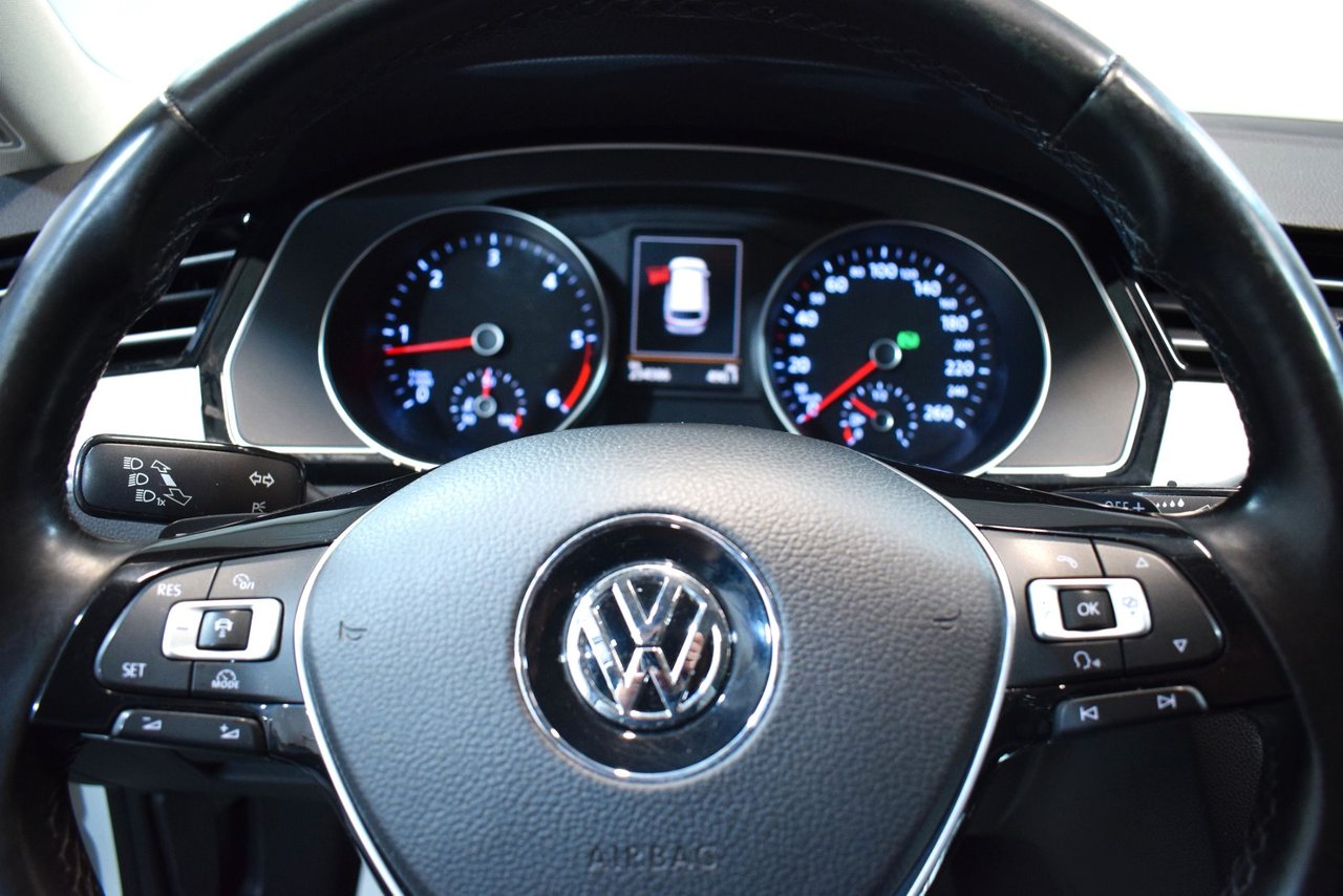Volkswagen Passat Alltrack 2.0 TDI DPF SCR BMT 4Motion DSG Sekventiell, 190hk, 2016