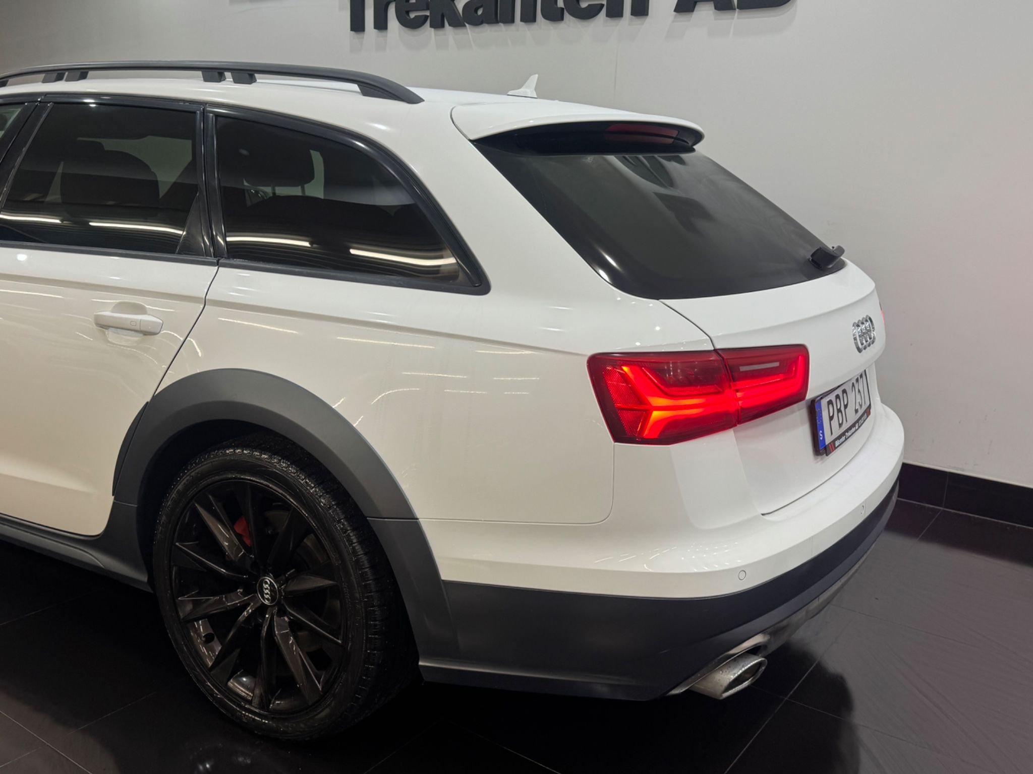 Audi A6 allroad quattro 3.0 TDI V6 quattro S Tronic, 218hp, 2017