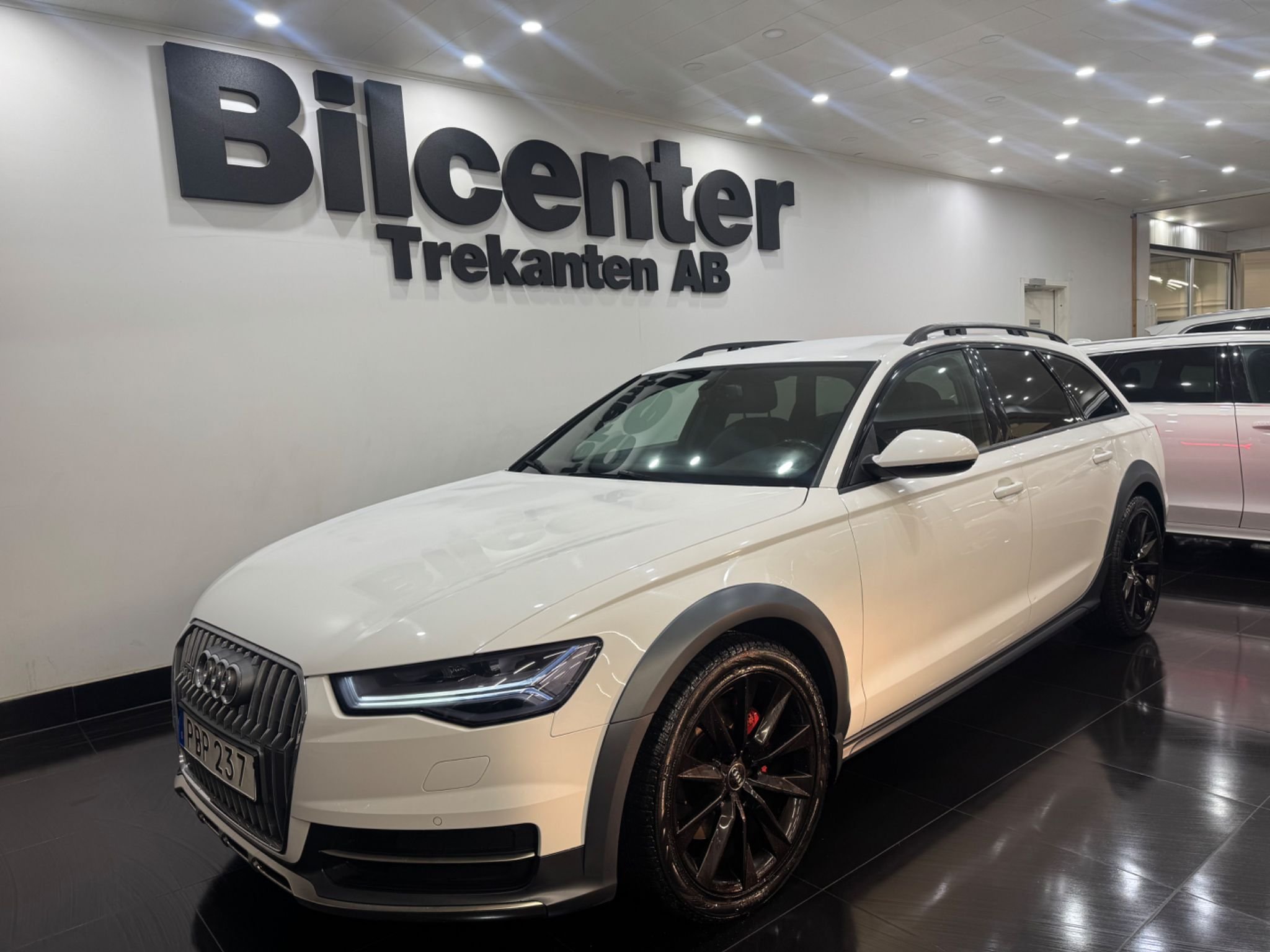 Audi A6 allroad quattro 3.0 TDI V6 quattro S Tronic, 218hp, 2017