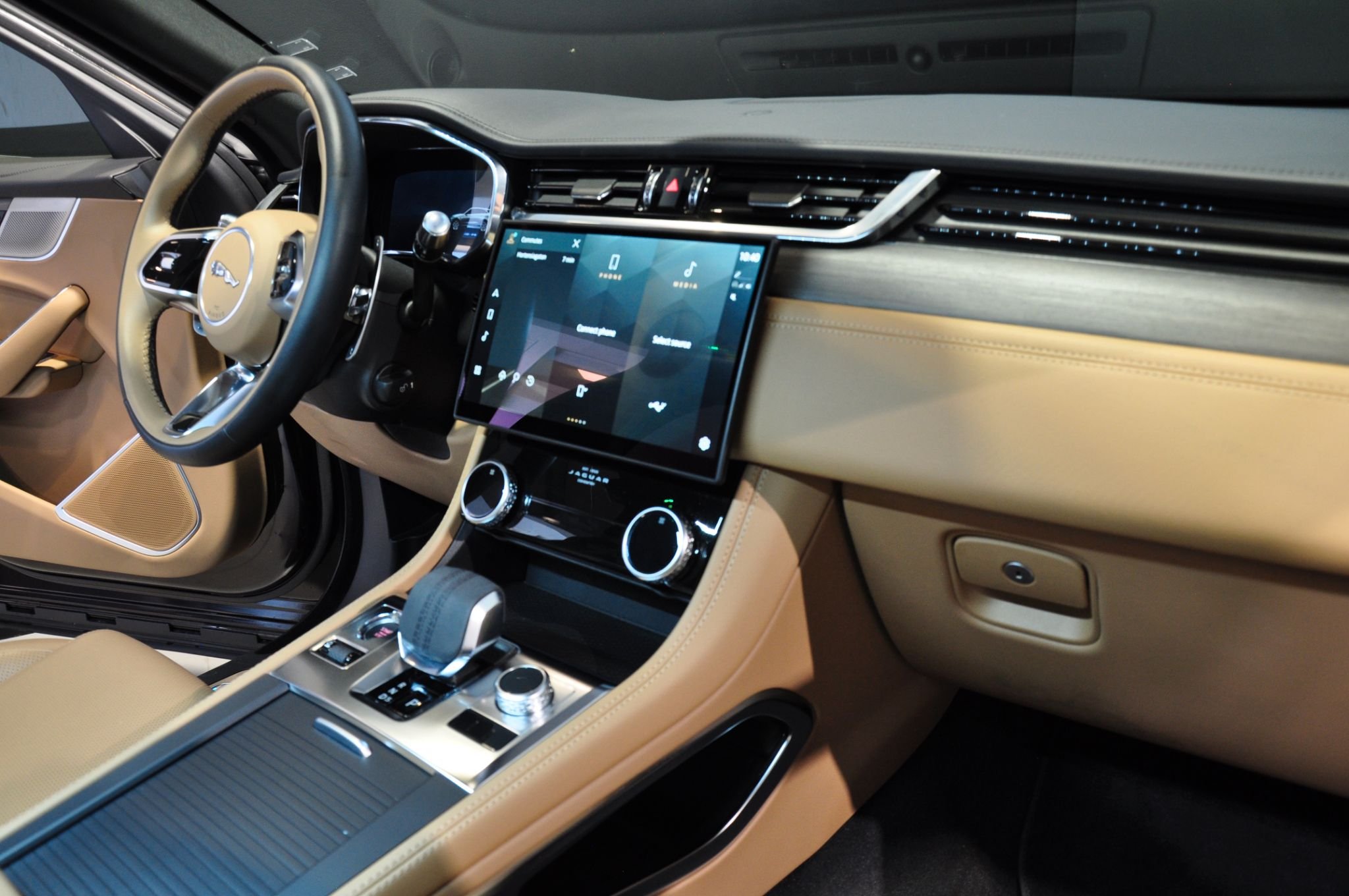 Jaguar F-Pace D200 MHEV Automatisk, 204hk, 2021