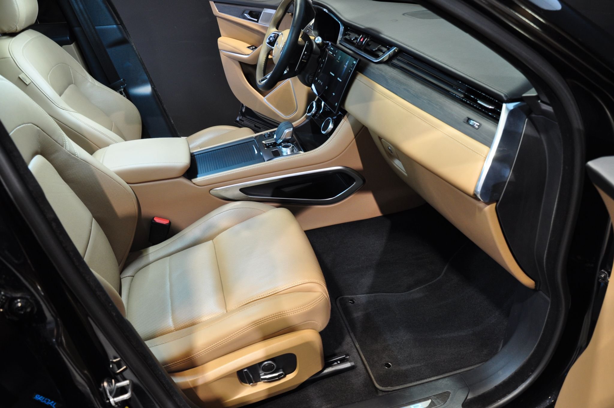 Jaguar F-Pace D200 MHEV Automatisk, 204hk, 2021