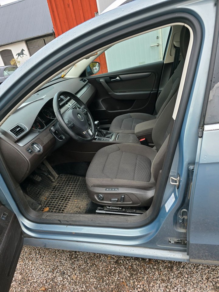 Volkswagen Passat Variant 1.4 TGI EcoFuel Manual, 150hp, 2012