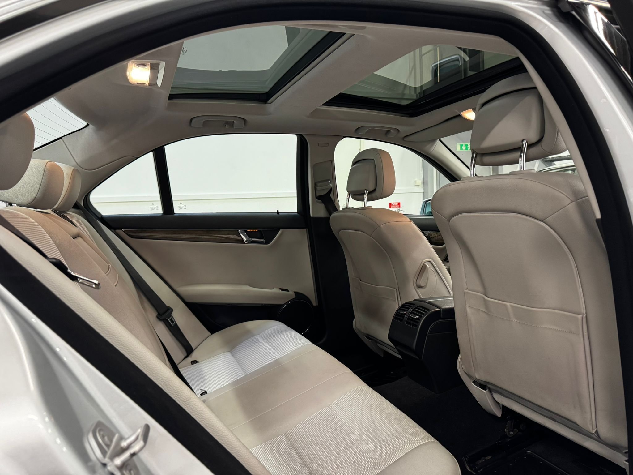 Mercedes-Benz C 180 CGI BlueEFFICIENCY 5G-Tronic, 156hk, 2011