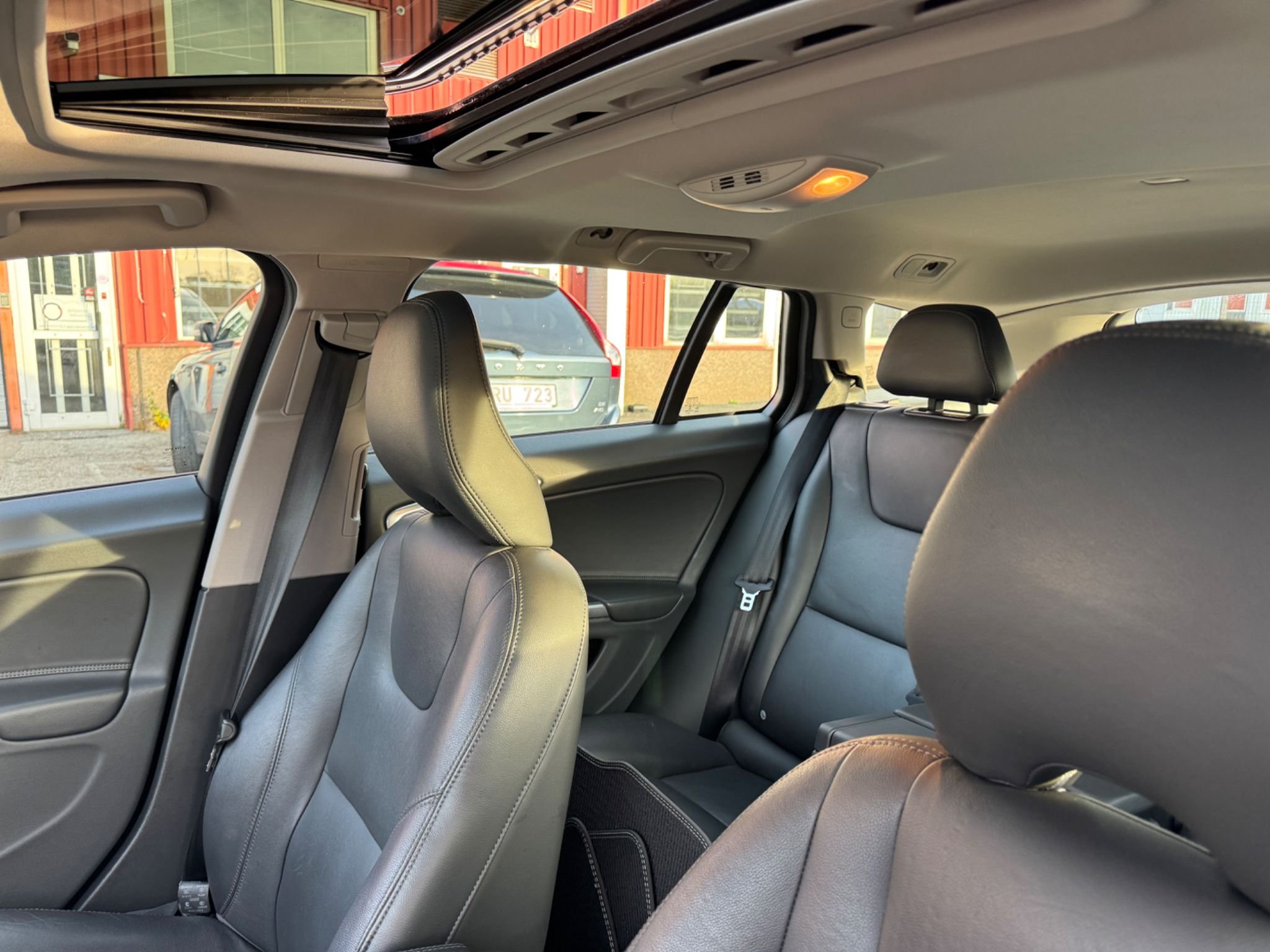 Volvo V60 Cross Country D4 Geartronic, 8-trinn, 190hk, 2016