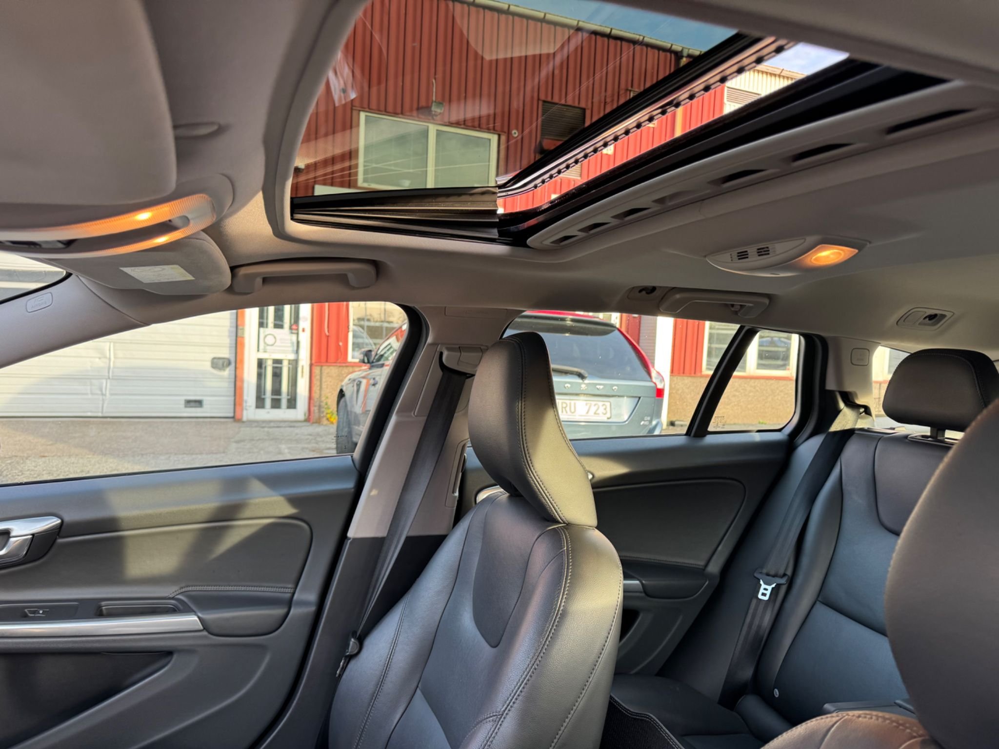 Volvo V60 Cross Country D4 Geartronic, 8-trinn, 190hk, 2016