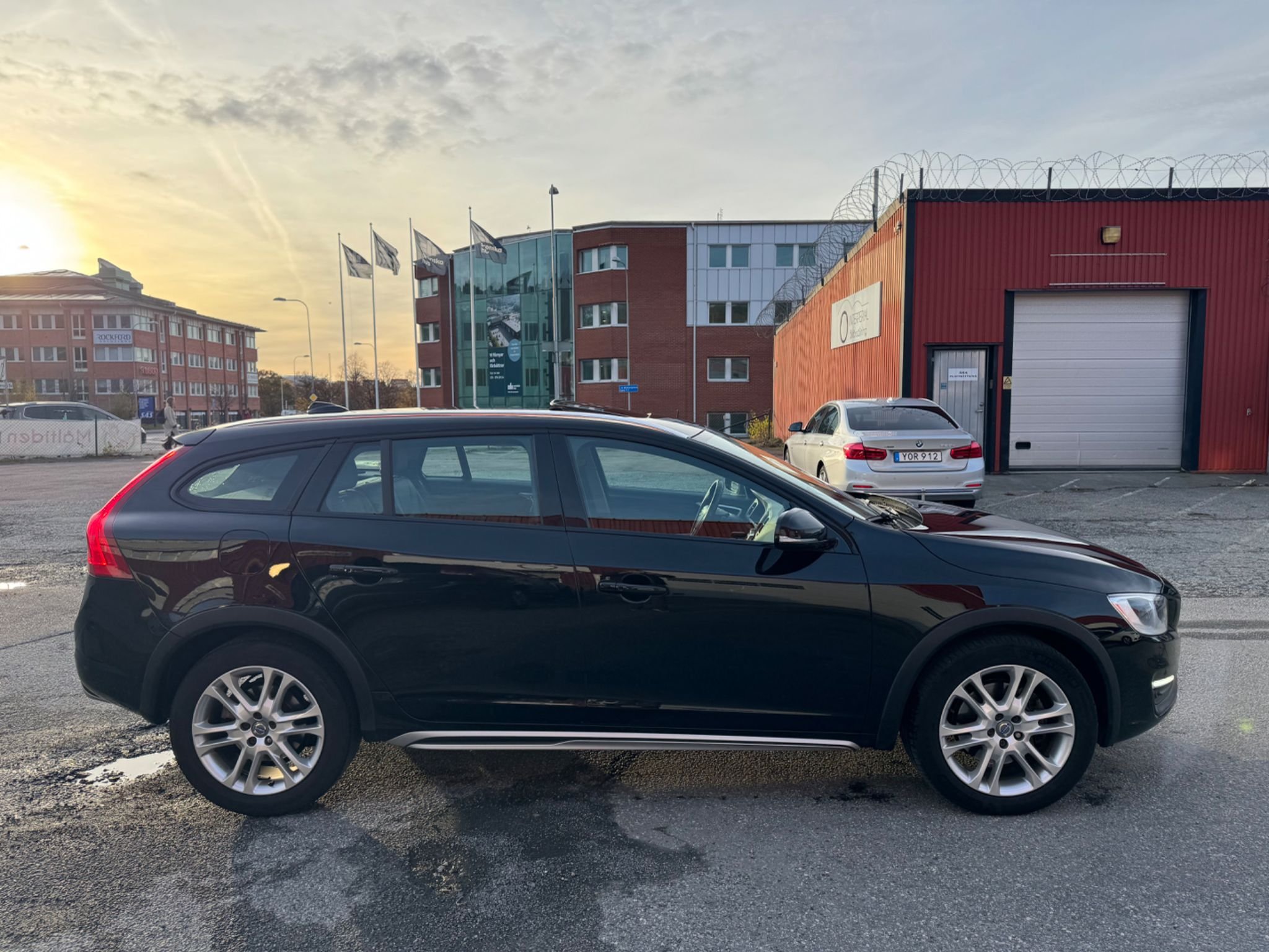 Volvo V60 Cross Country D4 Geartronic, 8-trinn, 190hk, 2016