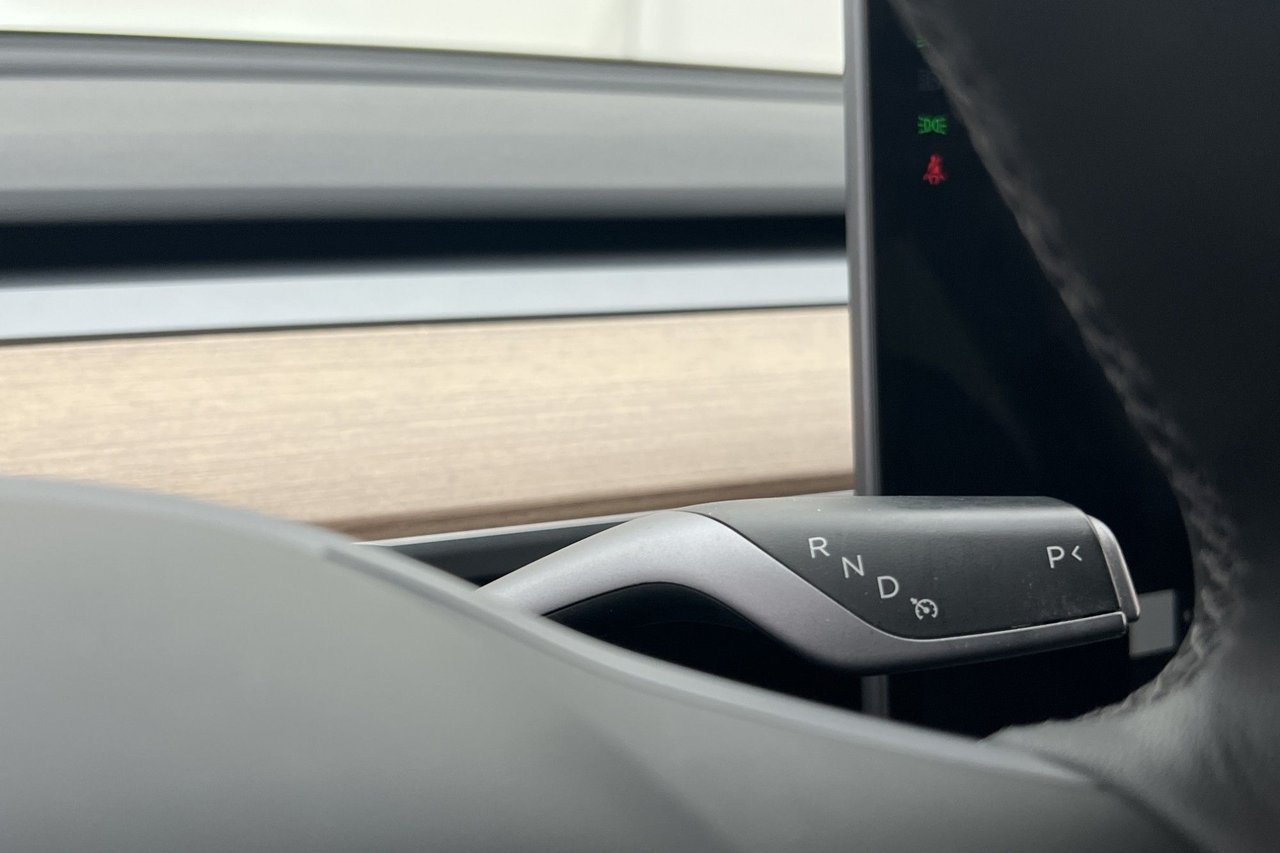 Tesla Model Y Long Range AWD, 514hk, 2023