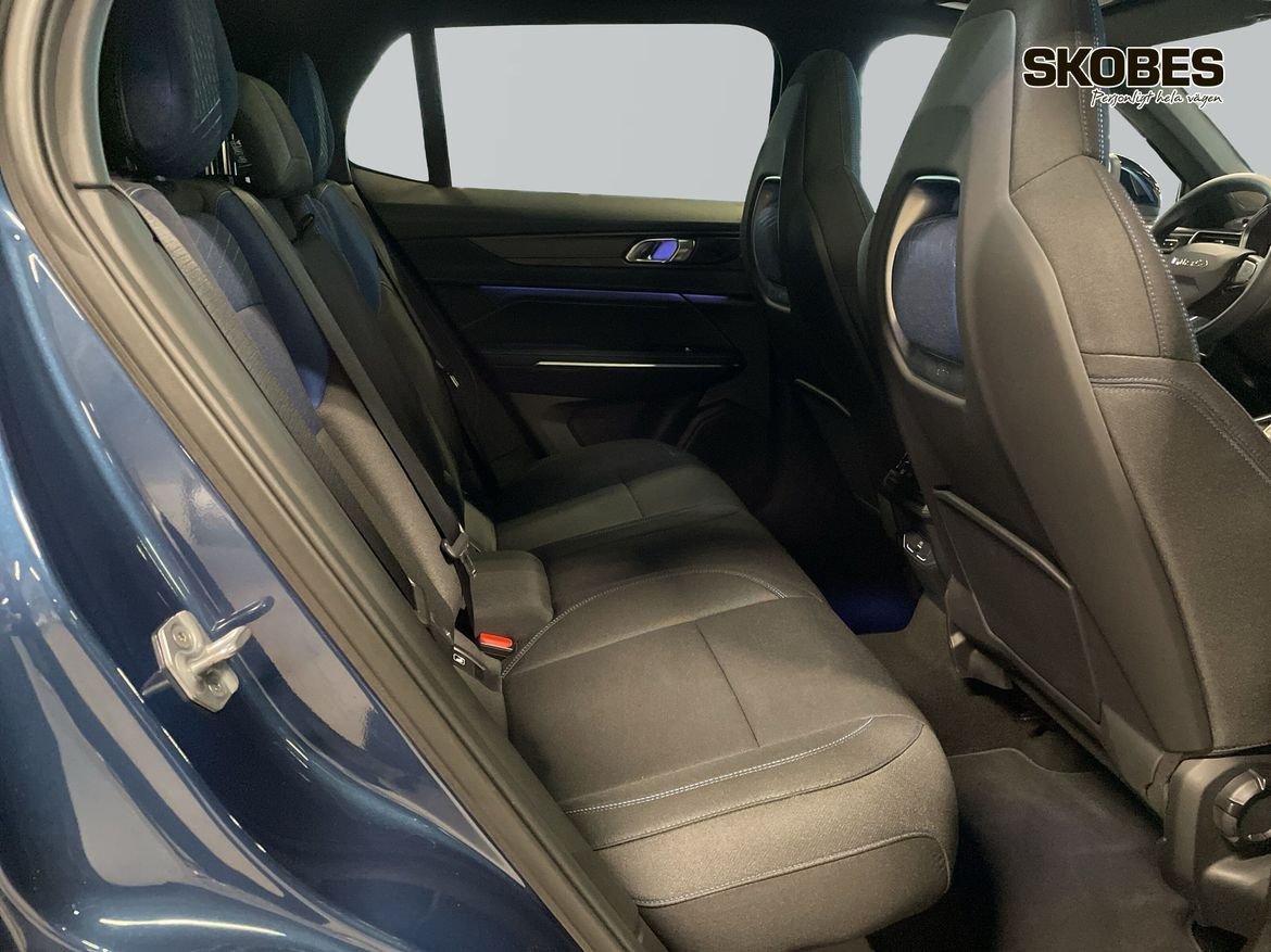 Lynk & Co 01 PHEV DCT, 261hk, 2023