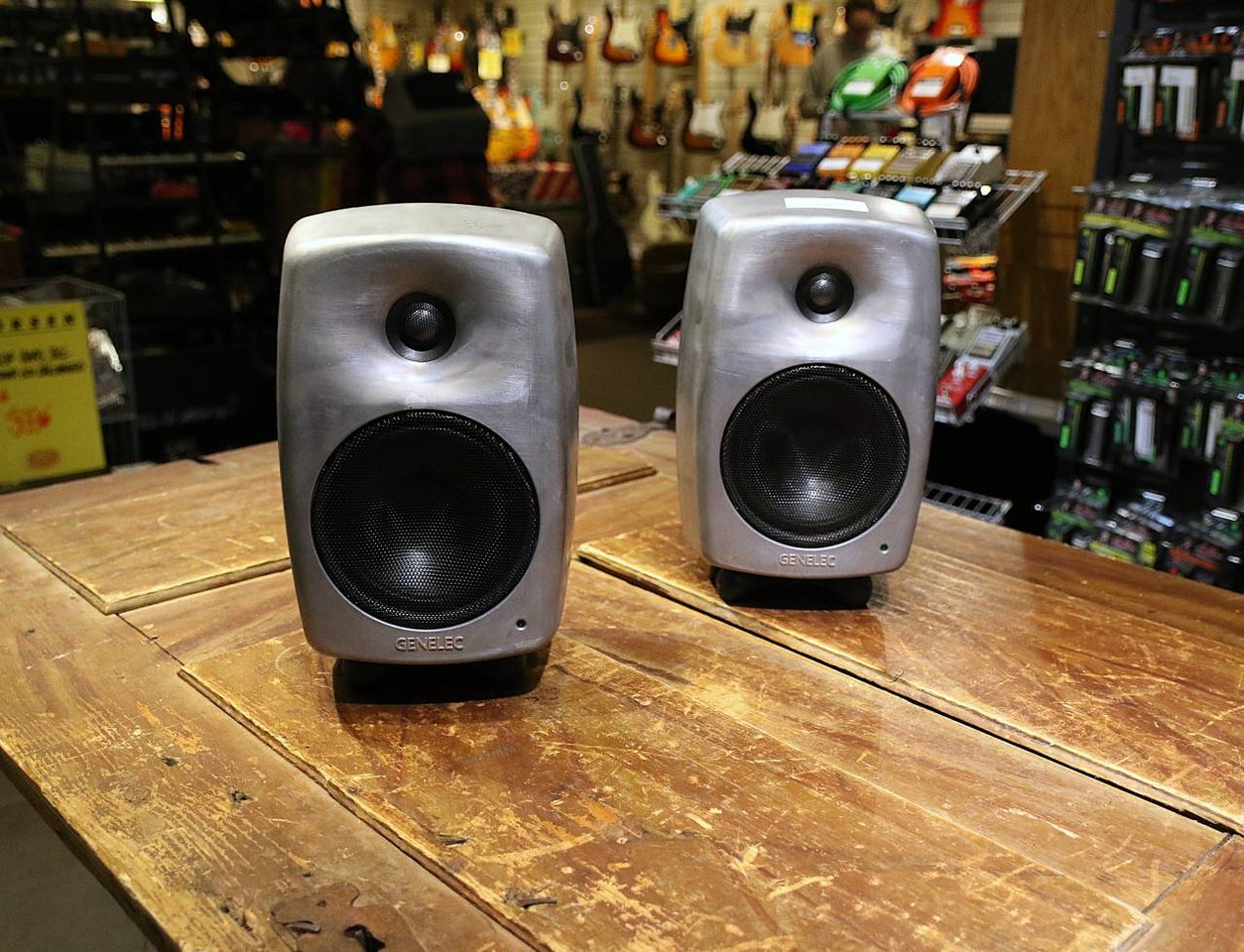 Begagnad Genelec 8030C Raw ho...