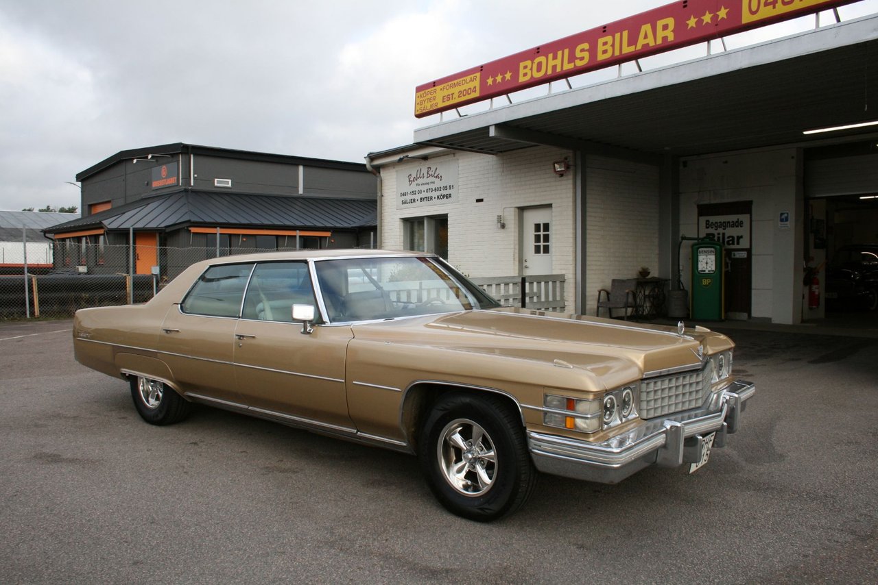Cadillac De Ville Sedan