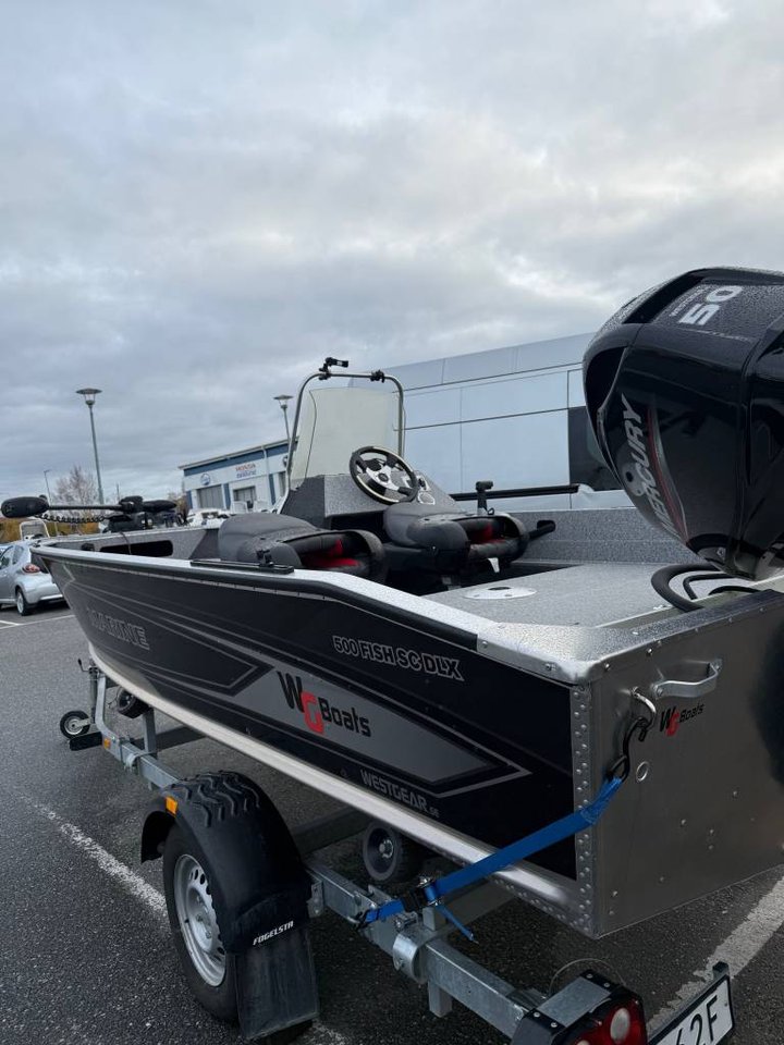 Marine 500 DLX SC (2023) + Me...