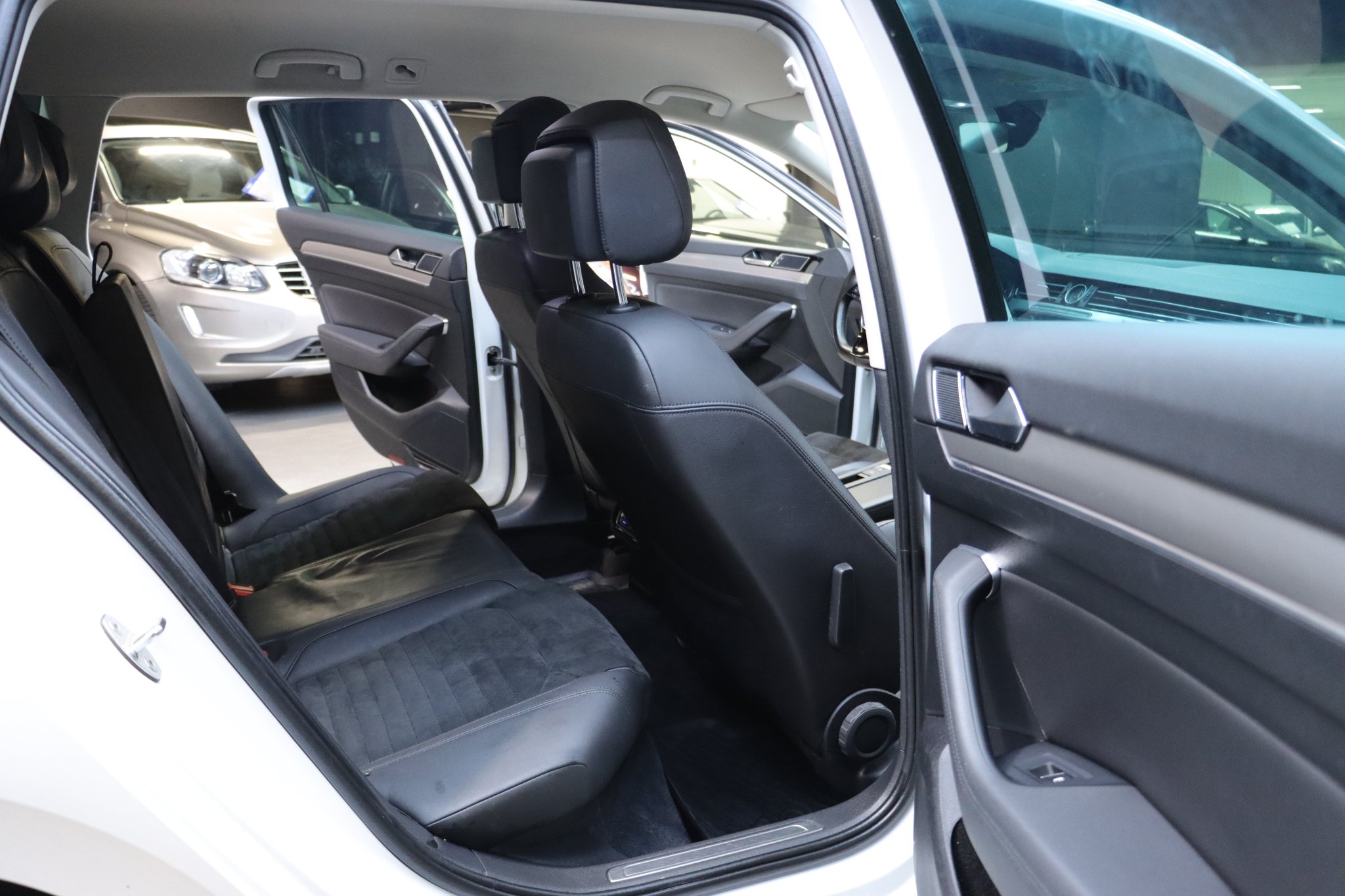 Volkswagen Passat Stasjonsvogn 2.0 TDI DPF SCR BMT 4Motion DSG sekvensiell, 6-trinn, 190ps, 2016