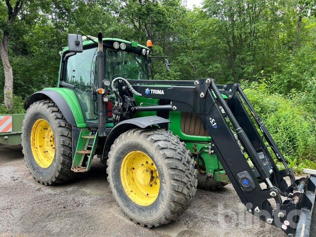 Traktor JOHN DEERE 6830 med L...