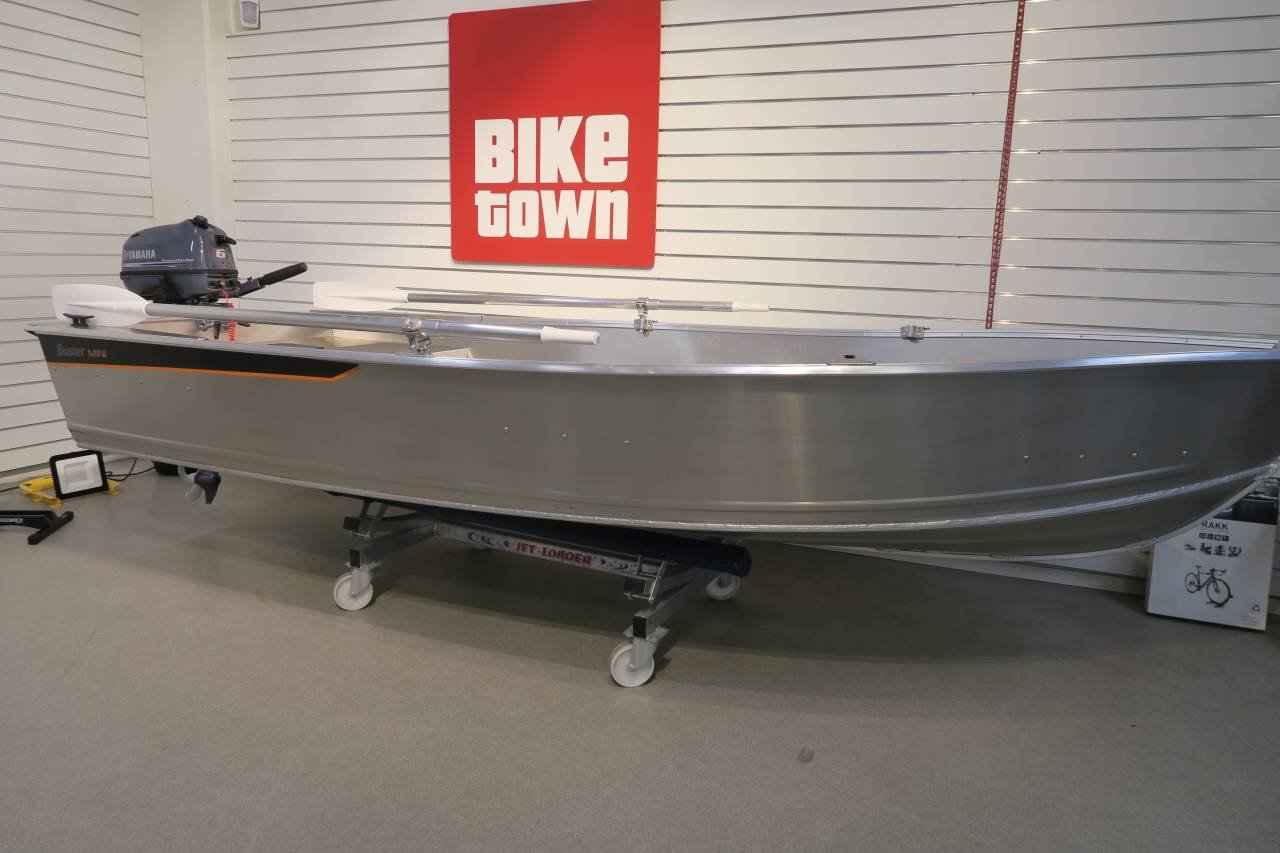 Buster Mini med Yamaha F6 Pak...