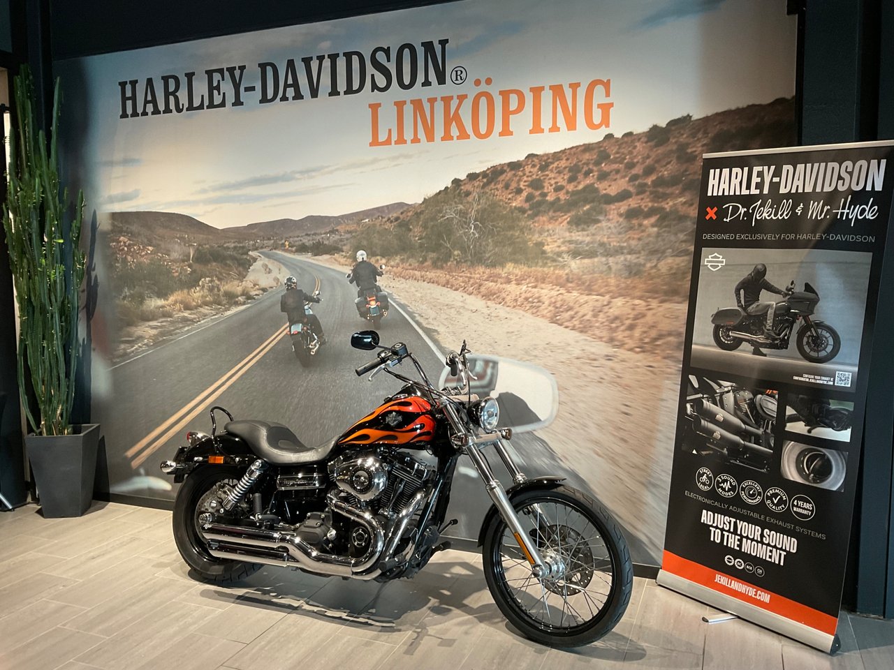 Harley-Davidson Wide Glide 1....