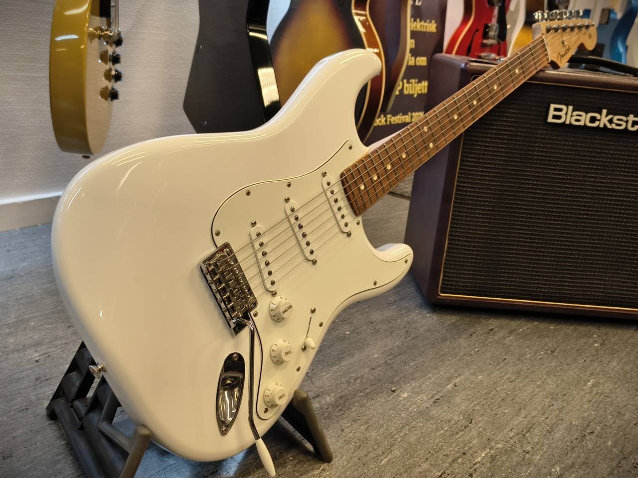 Fender Player Stratocaster PW