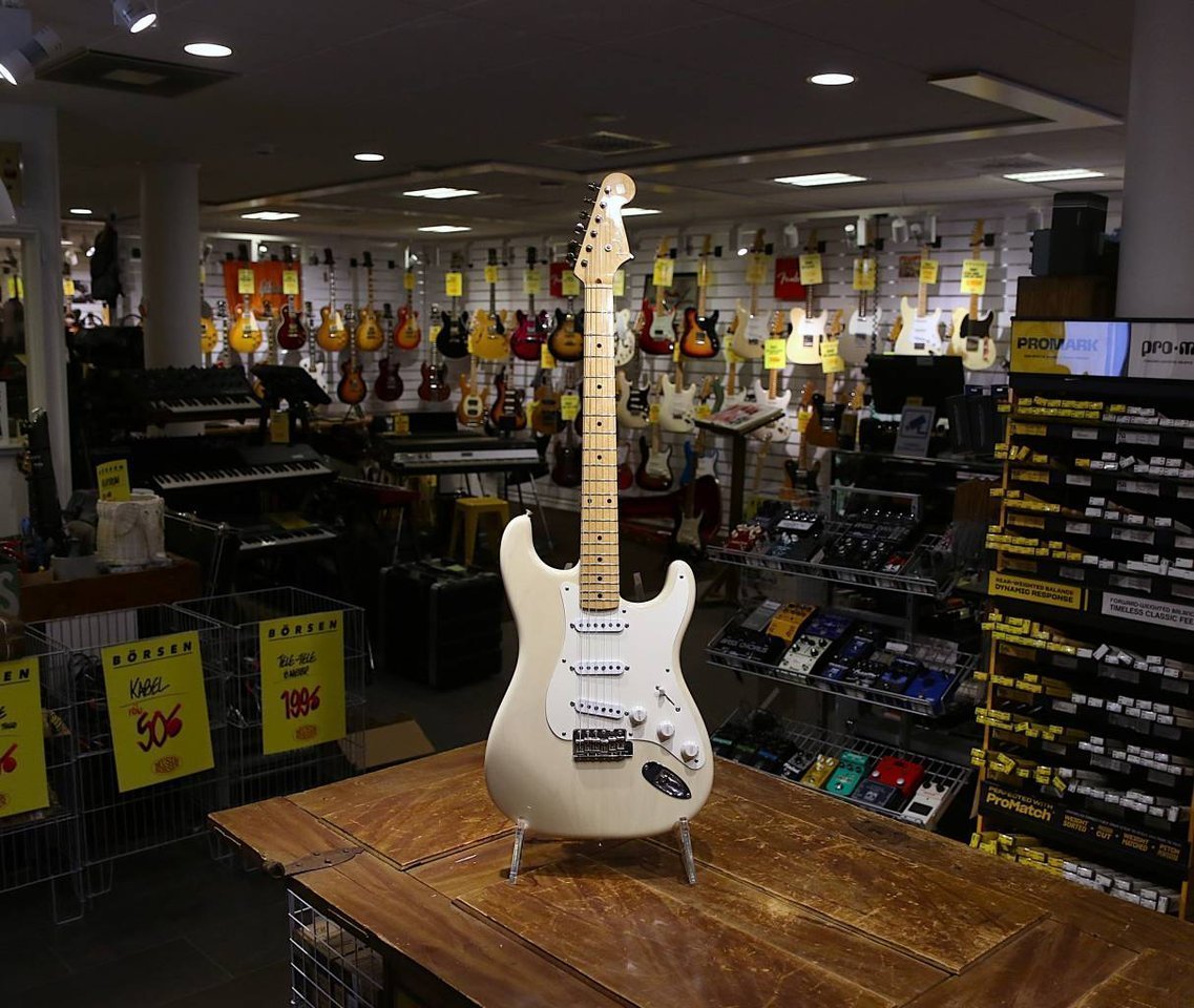 Begagnad Fender Stratocaster ...