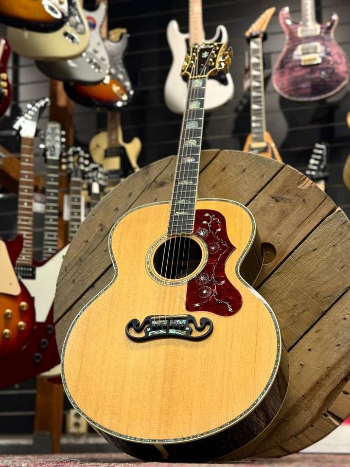 Gibson SJ-200 Custom