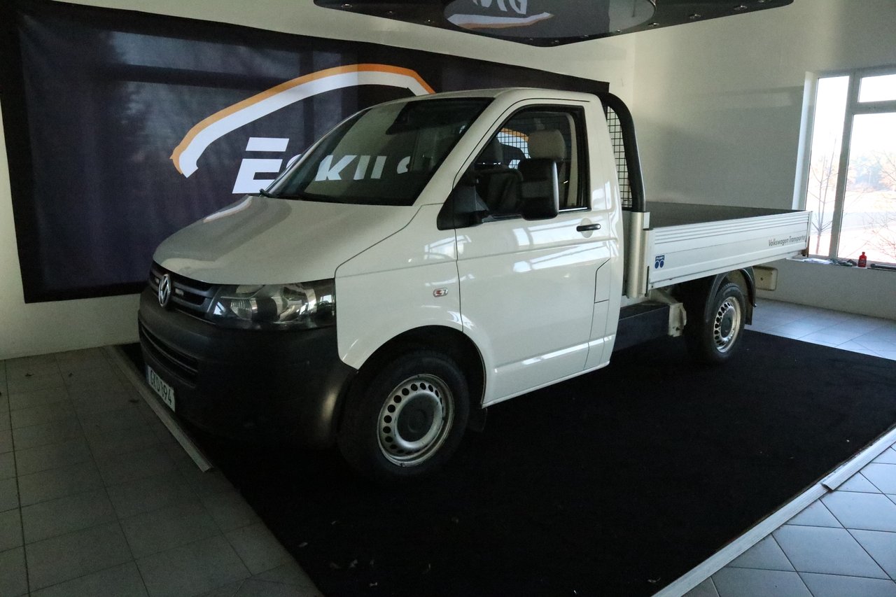 Volkswagen Transporter pickup...