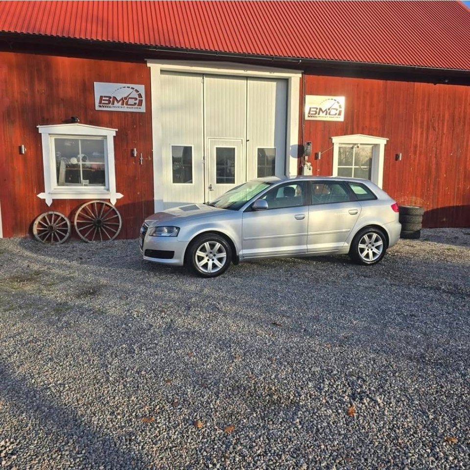 Audi a3 Atraktor lågmilare ny...