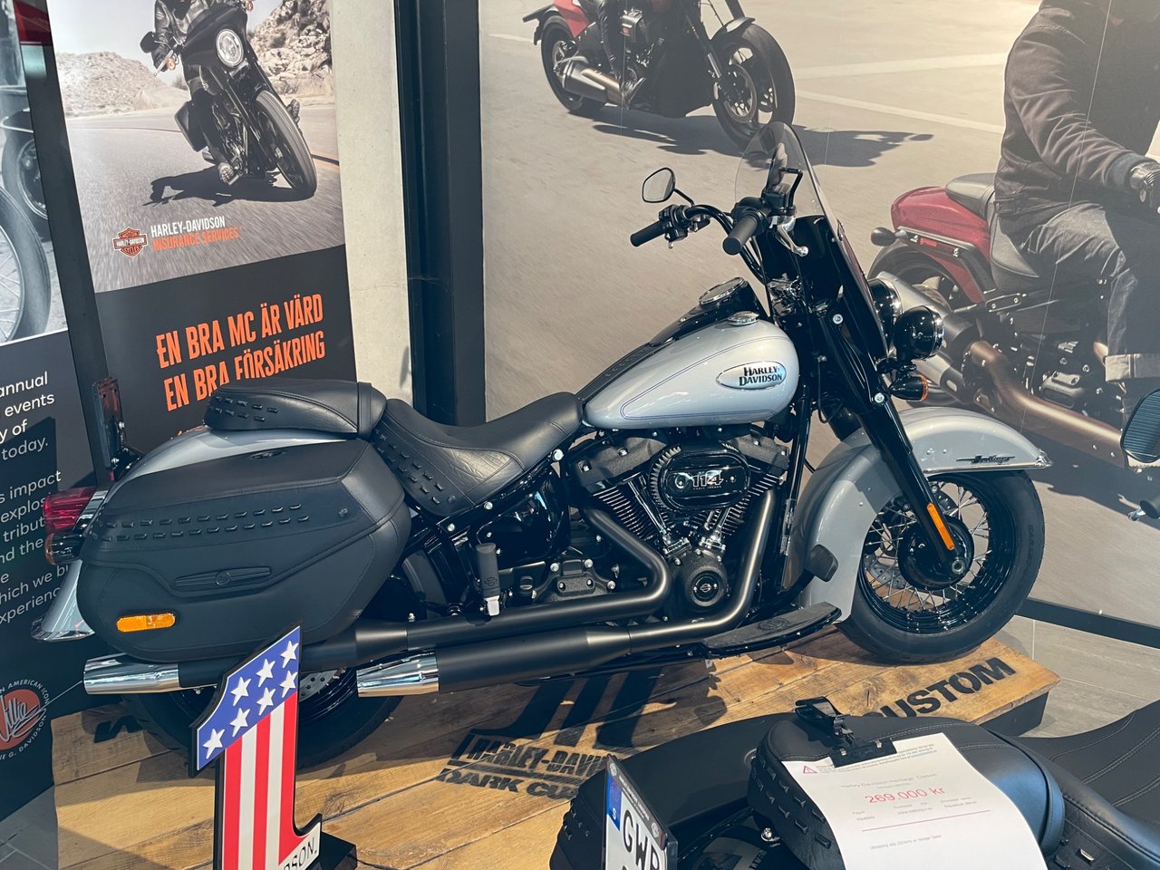 Harley-Davidson Herritage Cla...