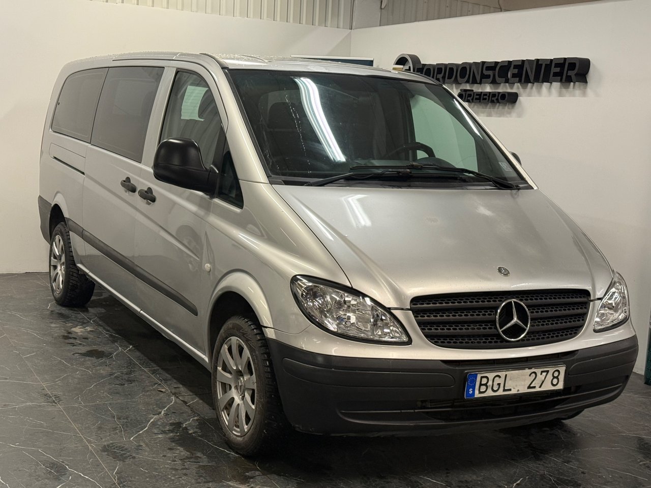 Mercedes-Benz Vito Kombi 111 ...
