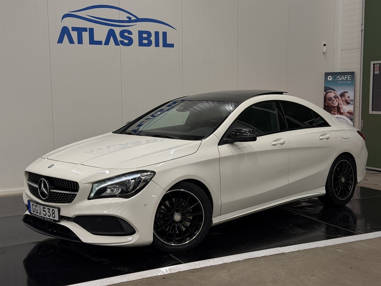 Mercedes-Benz CLA 220 d 4MATI...
