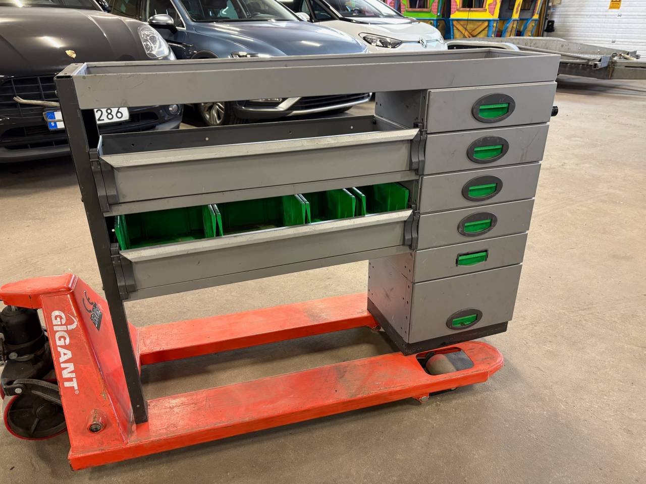 Beg.Bilinredning Caddy från E...