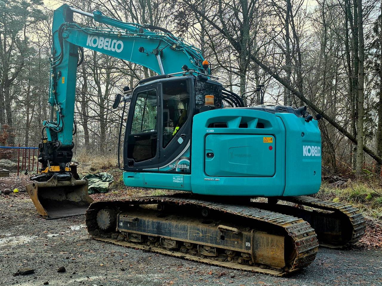 Kobelco SK230SRLC-5E / Makin ...