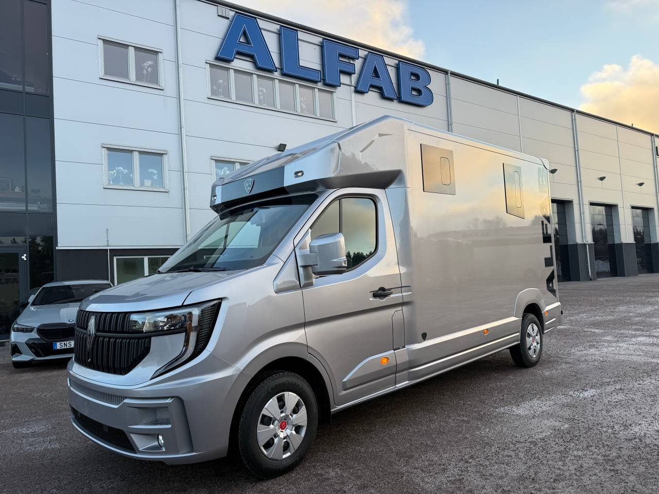 MTM FilOvan 3-sits stuterimod...