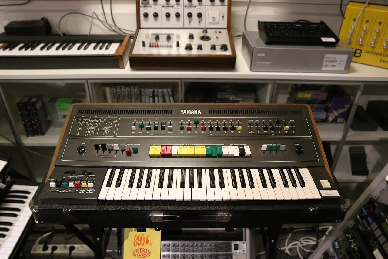 Yamaha CS50 analog polysynt f...
